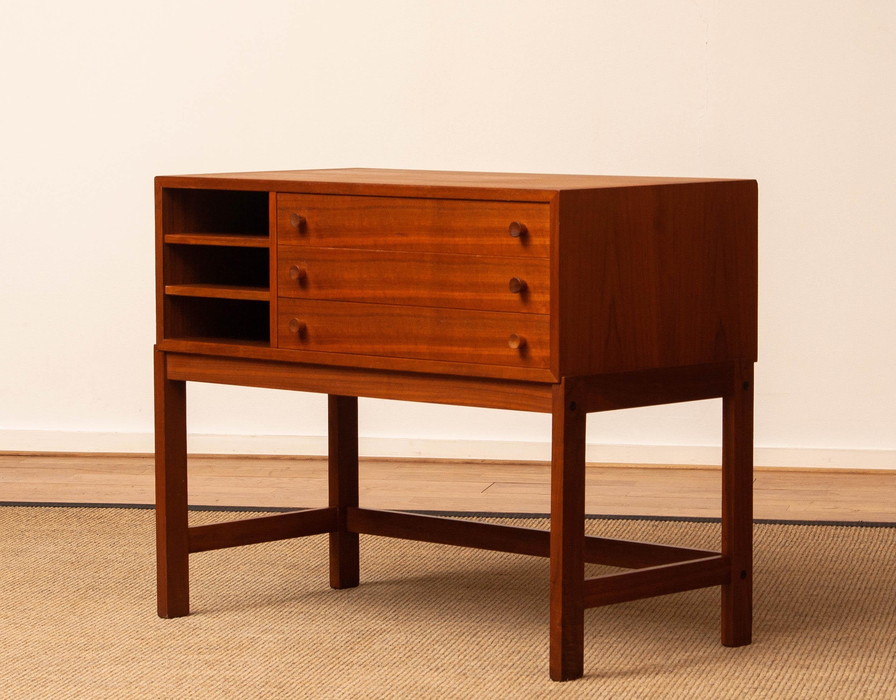 Scandinavian Modern 1960's Teak 'Free Standing' Small Sideboard / Small Credensaz from Denmark For Sale