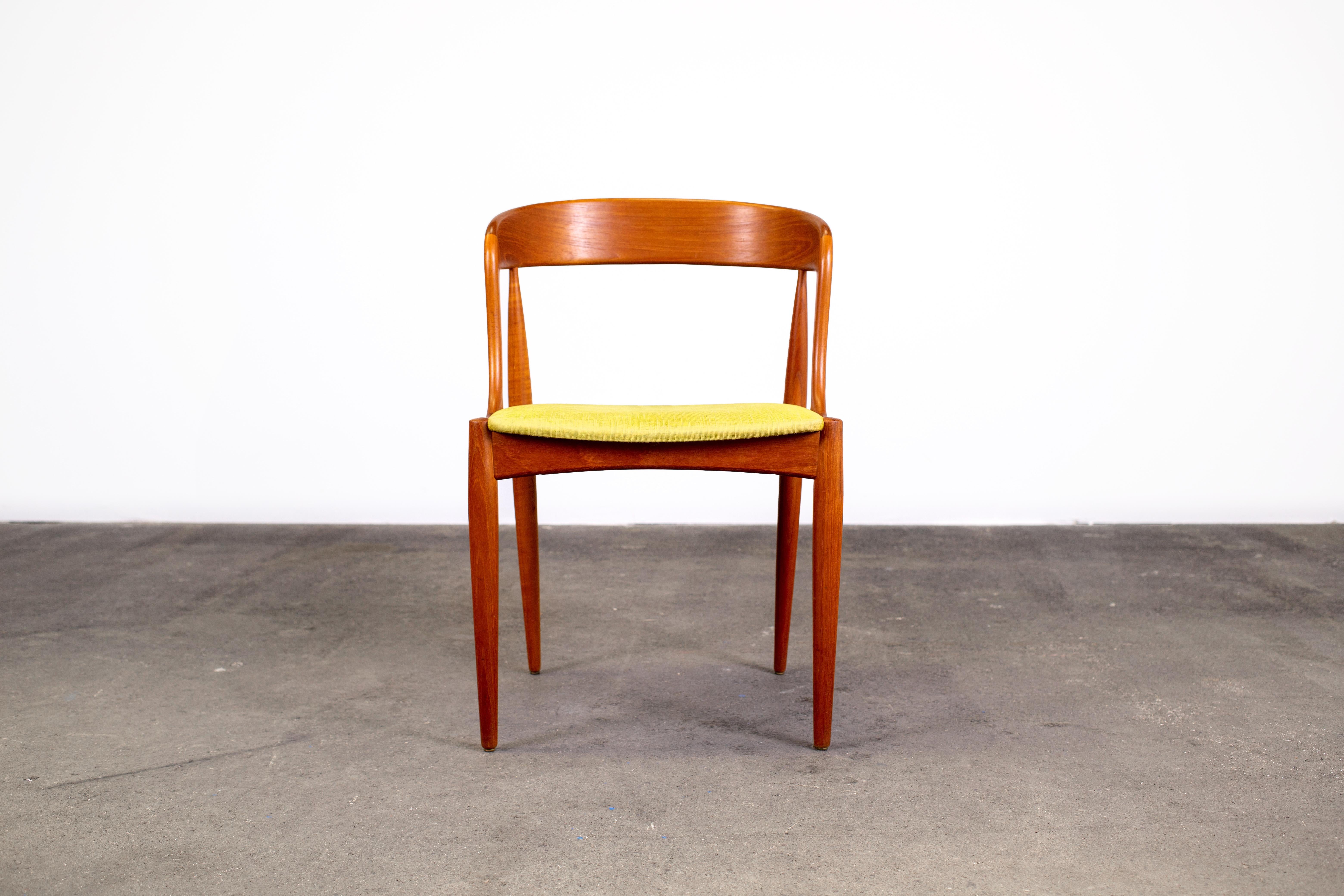 1960s Teak Johannes Andersen Dining Chairs for Uldum Denmark, Set of 6 In Good Condition For Sale In Grand Cayman, KY