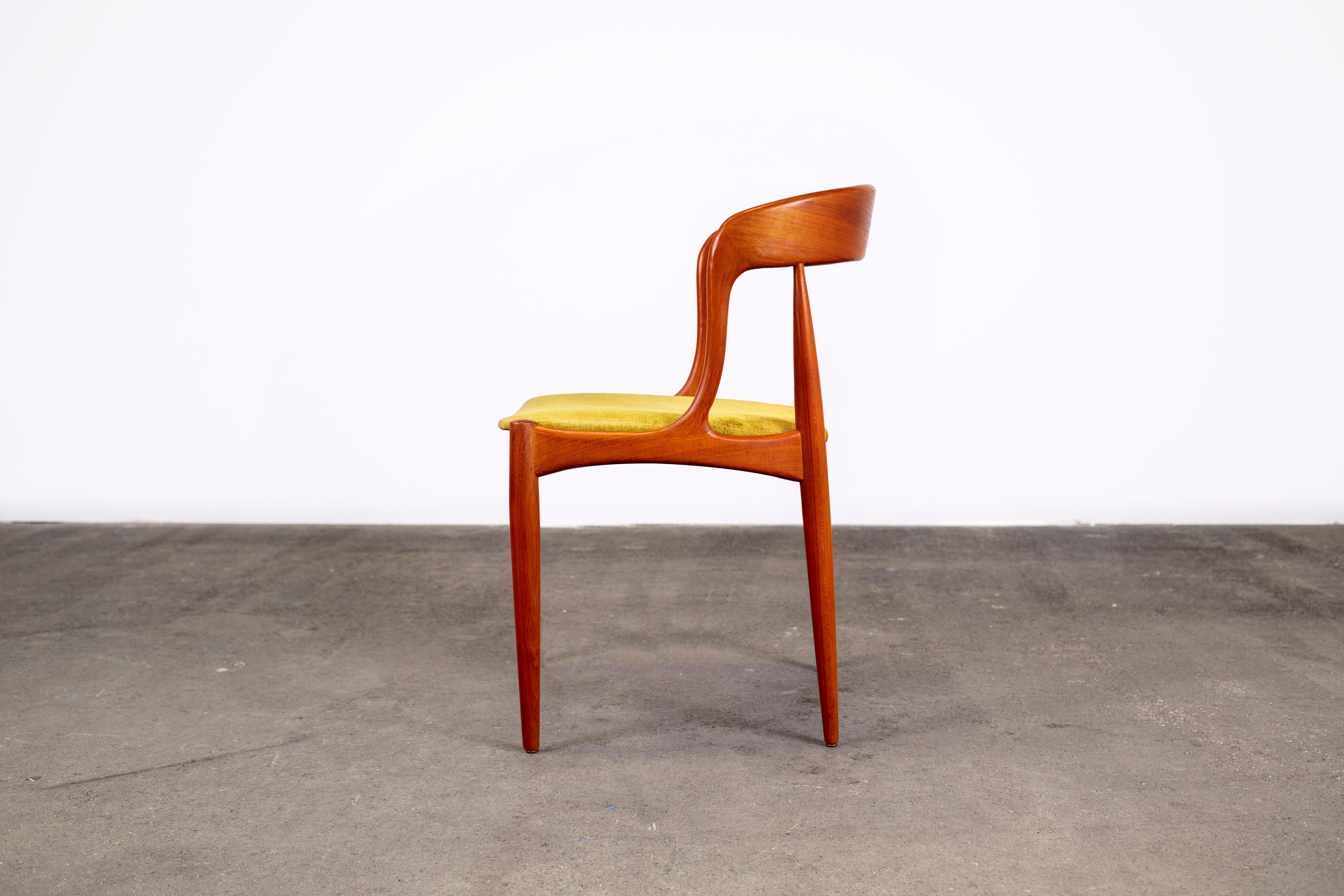 1960s Teak Johannes Andersen Dining Chairs for Uldum Denmark, Set of 6 For Sale 2