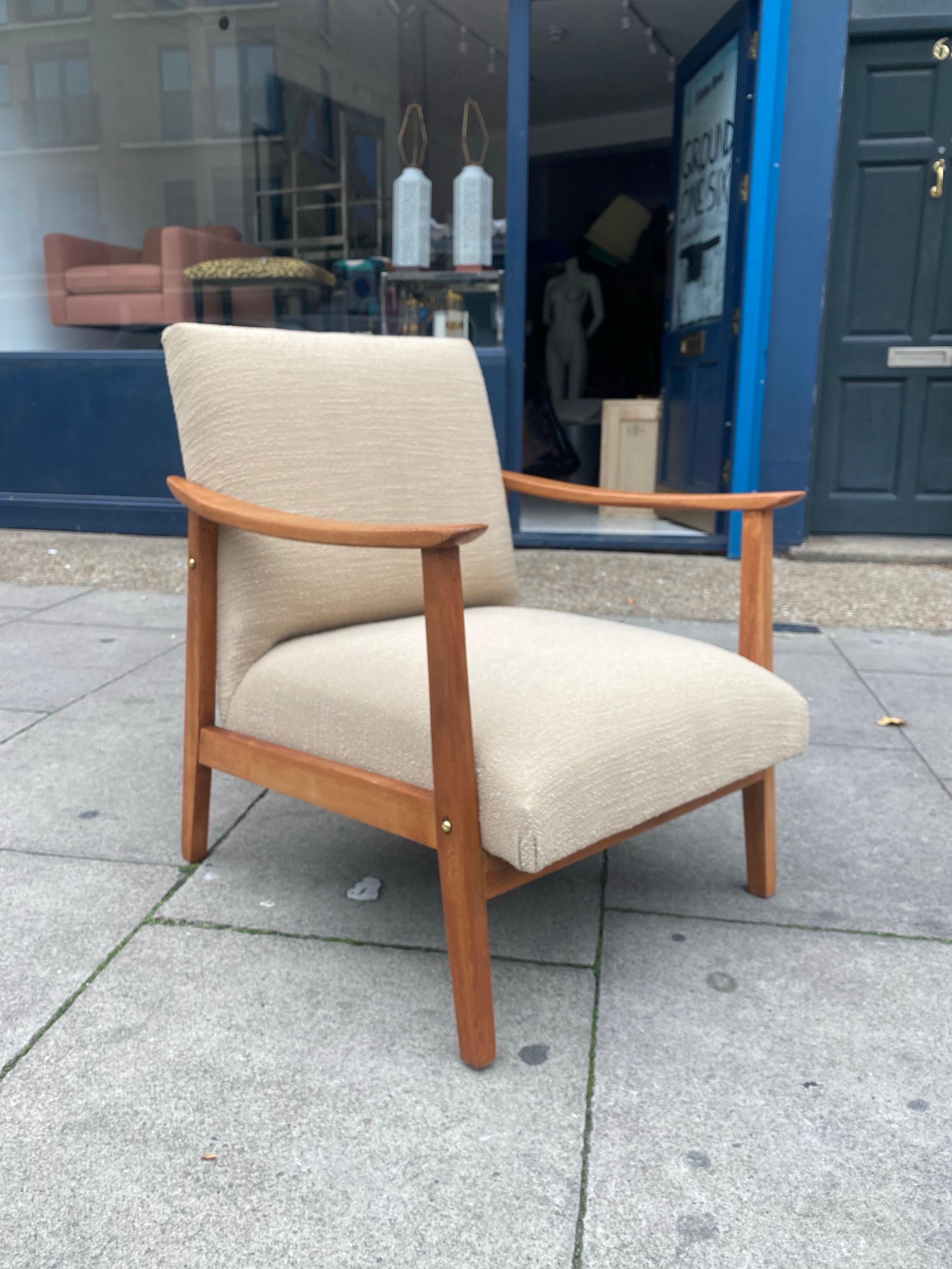 1960s Teak Midcentury Modern Armchair Wool Neutral Danish Scandinavian Chair im Angebot 2