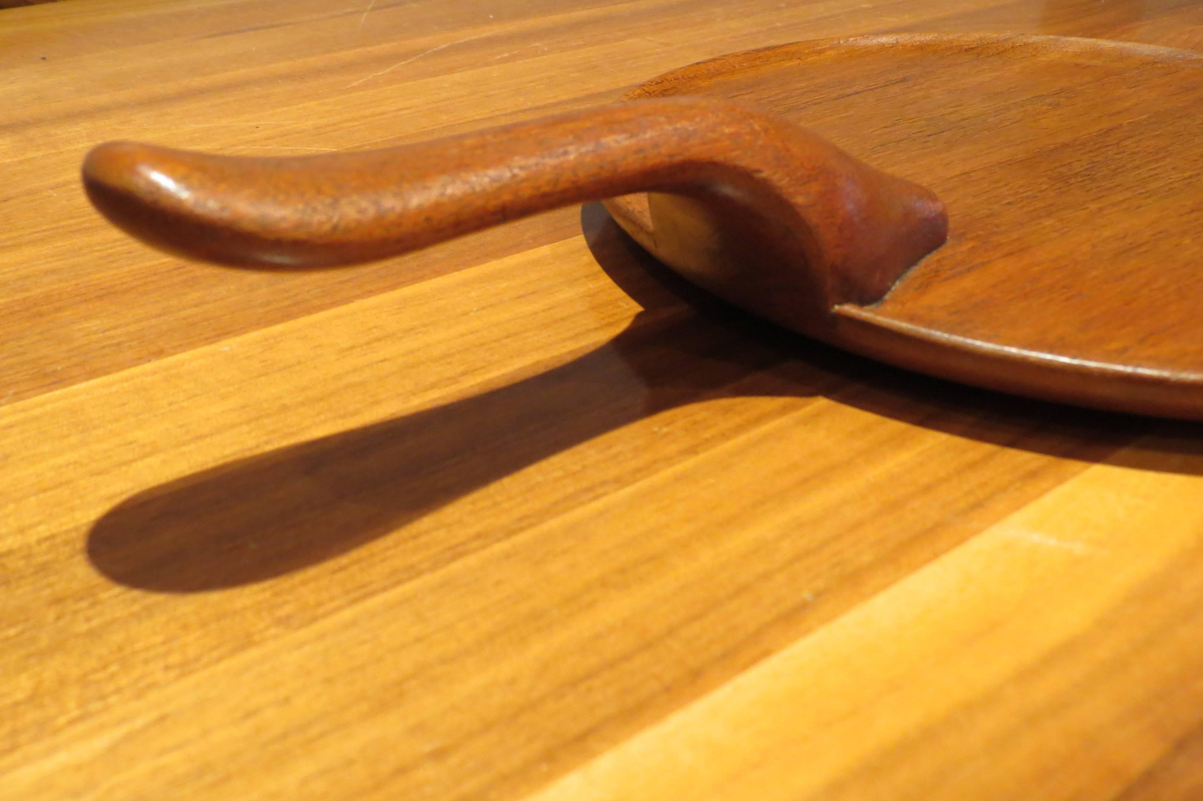 1960s Teak Serving Tray with Handle by Kay Bojesen In Fair Condition In Stow on the Wold, GB