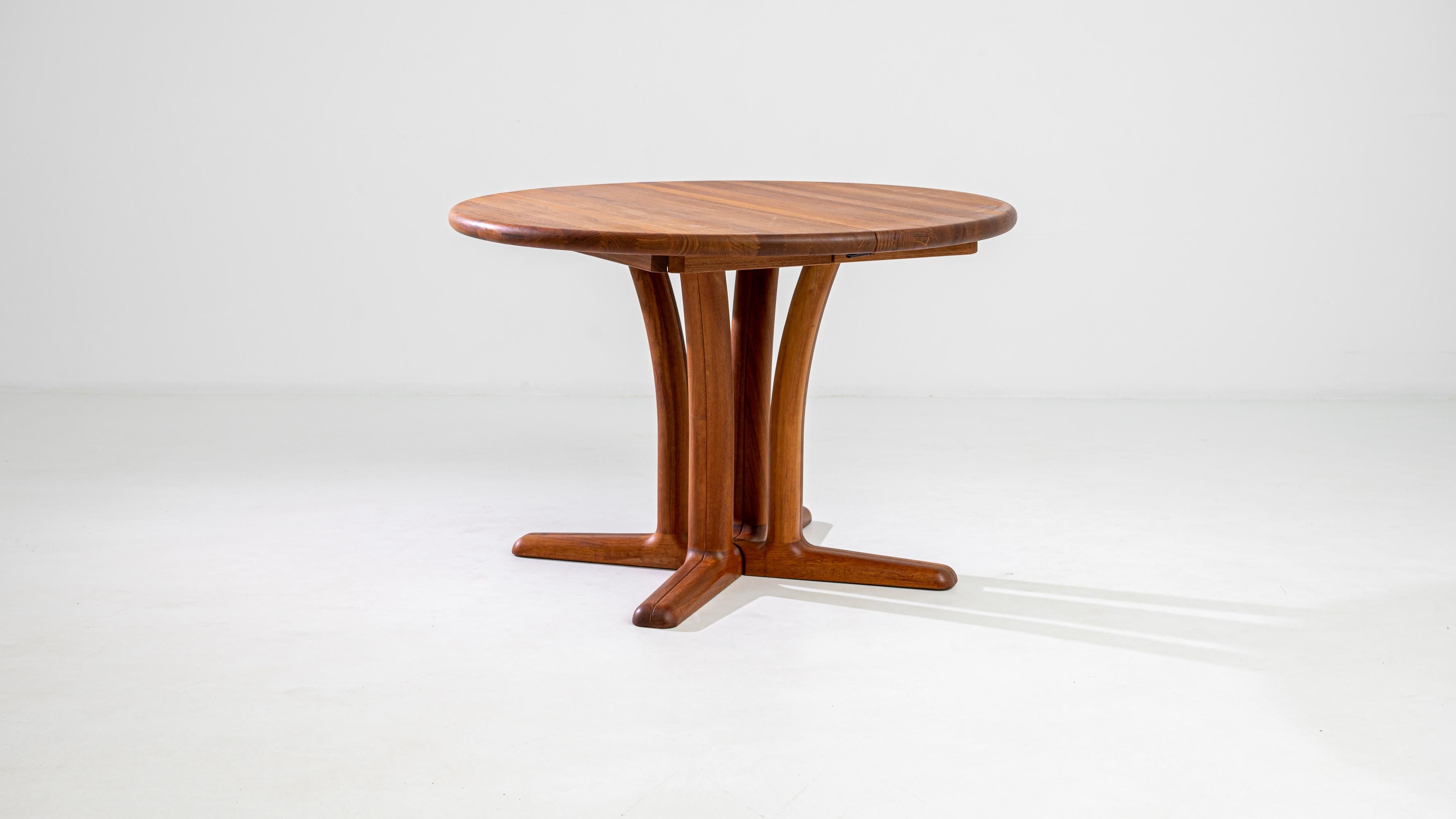 1960s Teak Table by Gudme Mobelfabrik In Good Condition In High Point, NC