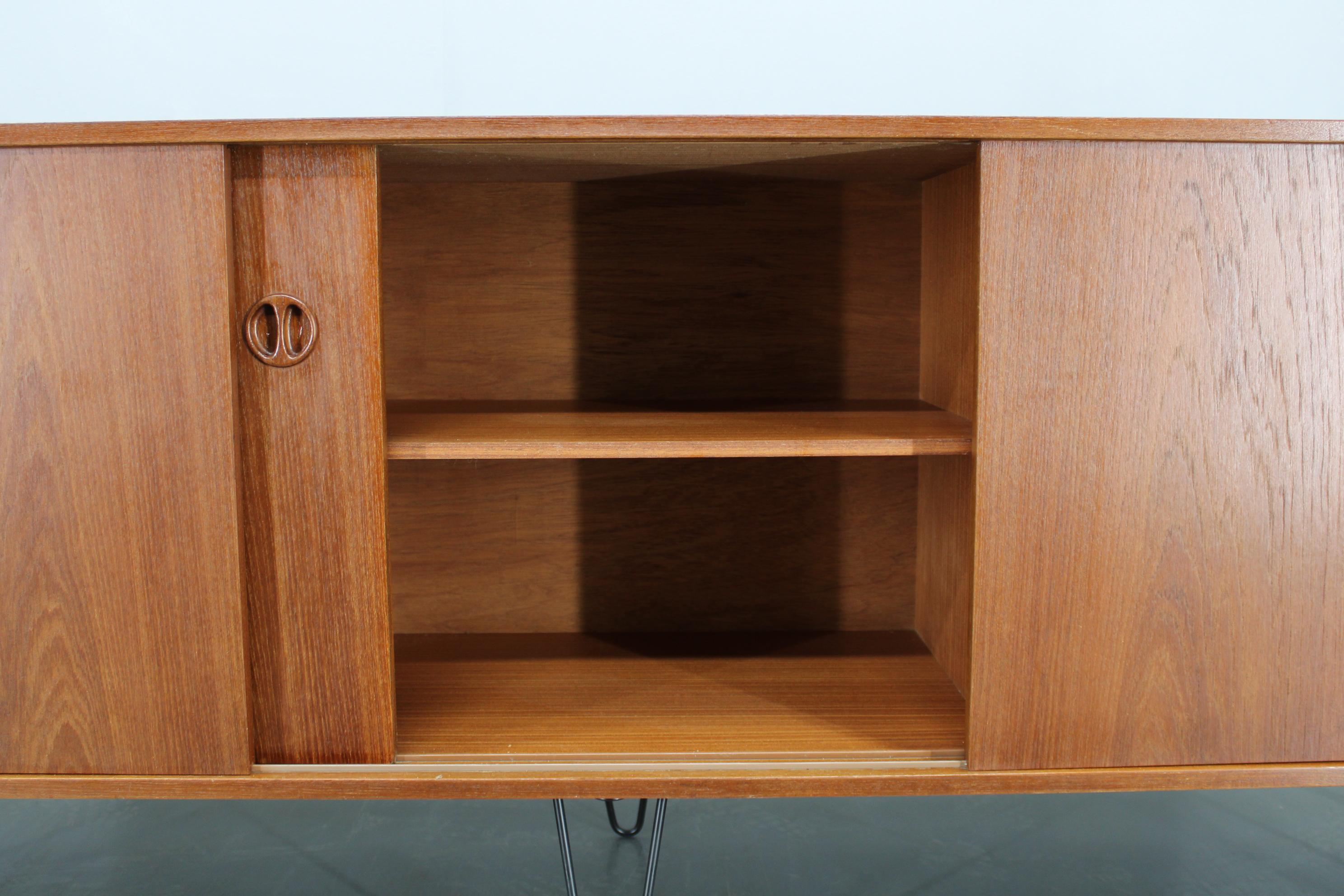 Credenza in teak riciclata del 1960 in vendita 5