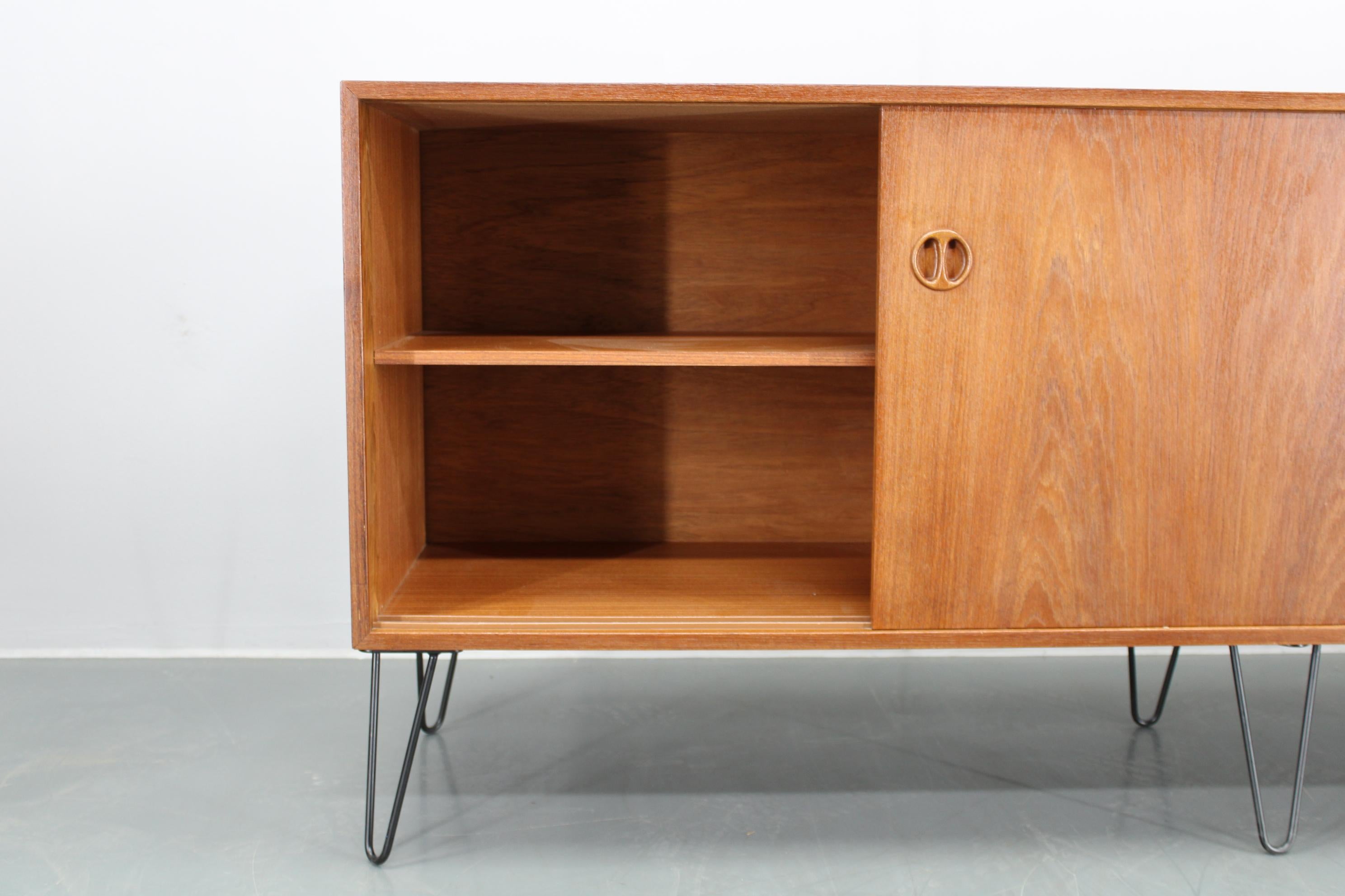 Credenza in teak riciclata del 1960 in vendita 1