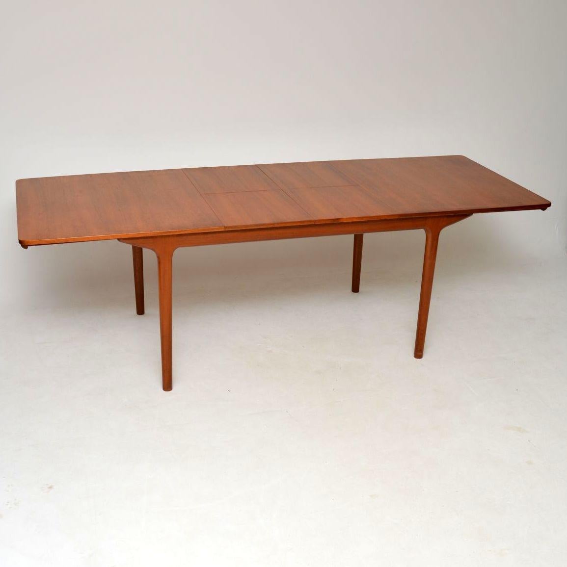 mcintosh table
