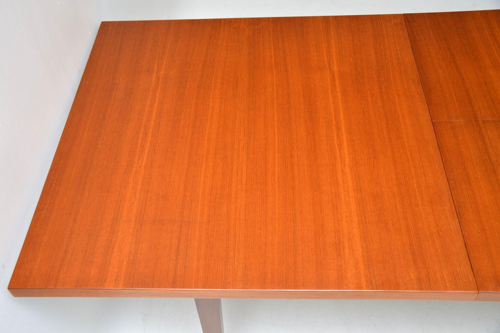 1960s Teak Vintage Dorrington Dining Table by Robert Heritage for Archie Shine In Good Condition In London, GB