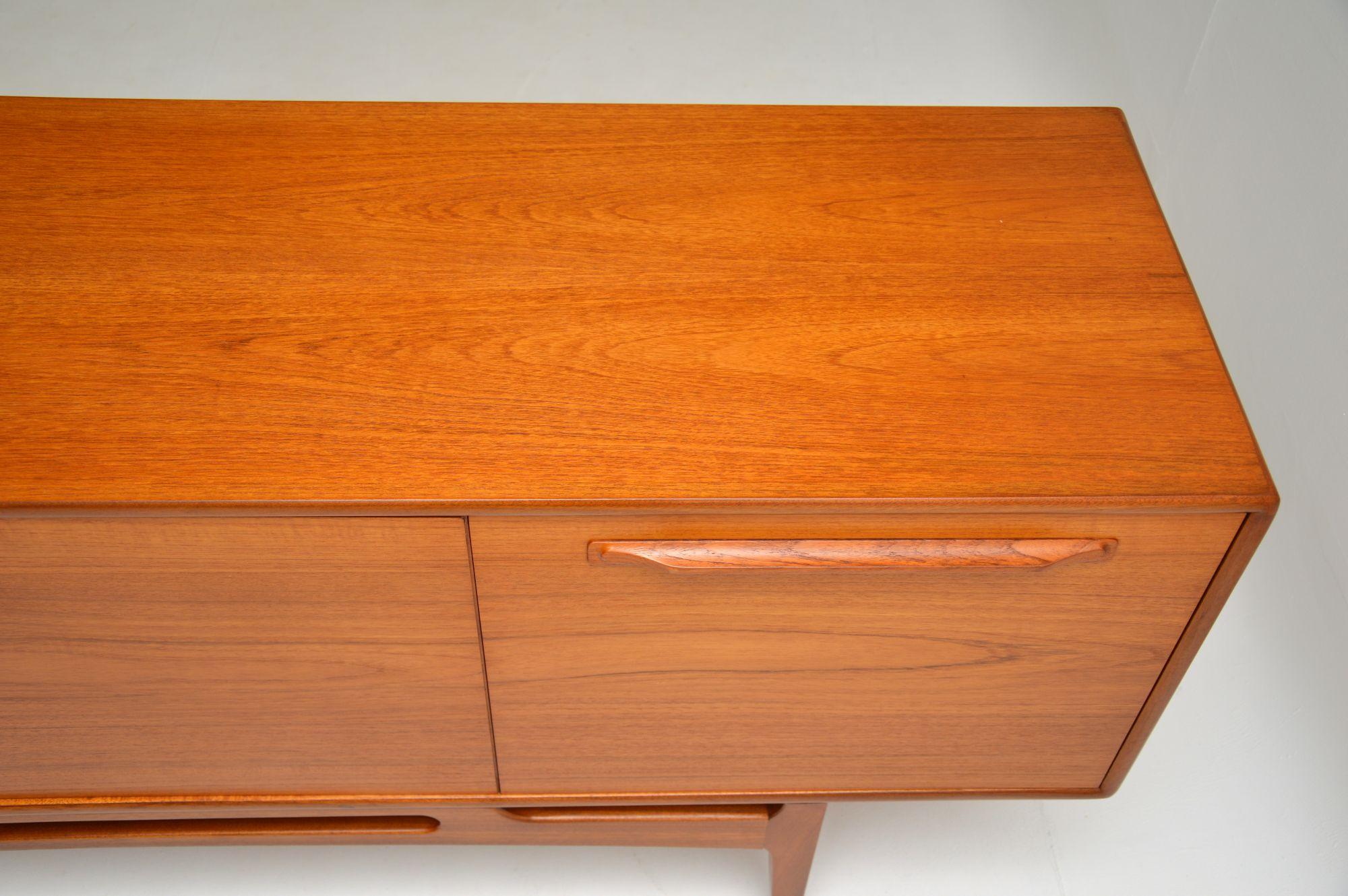 1960's Teak Vintage Sideboard by Beithcraft In Good Condition In London, GB