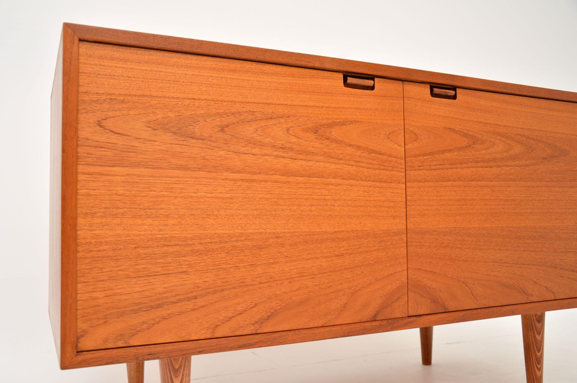 1960's Teak Vintage Sideboard / Cabinet 1