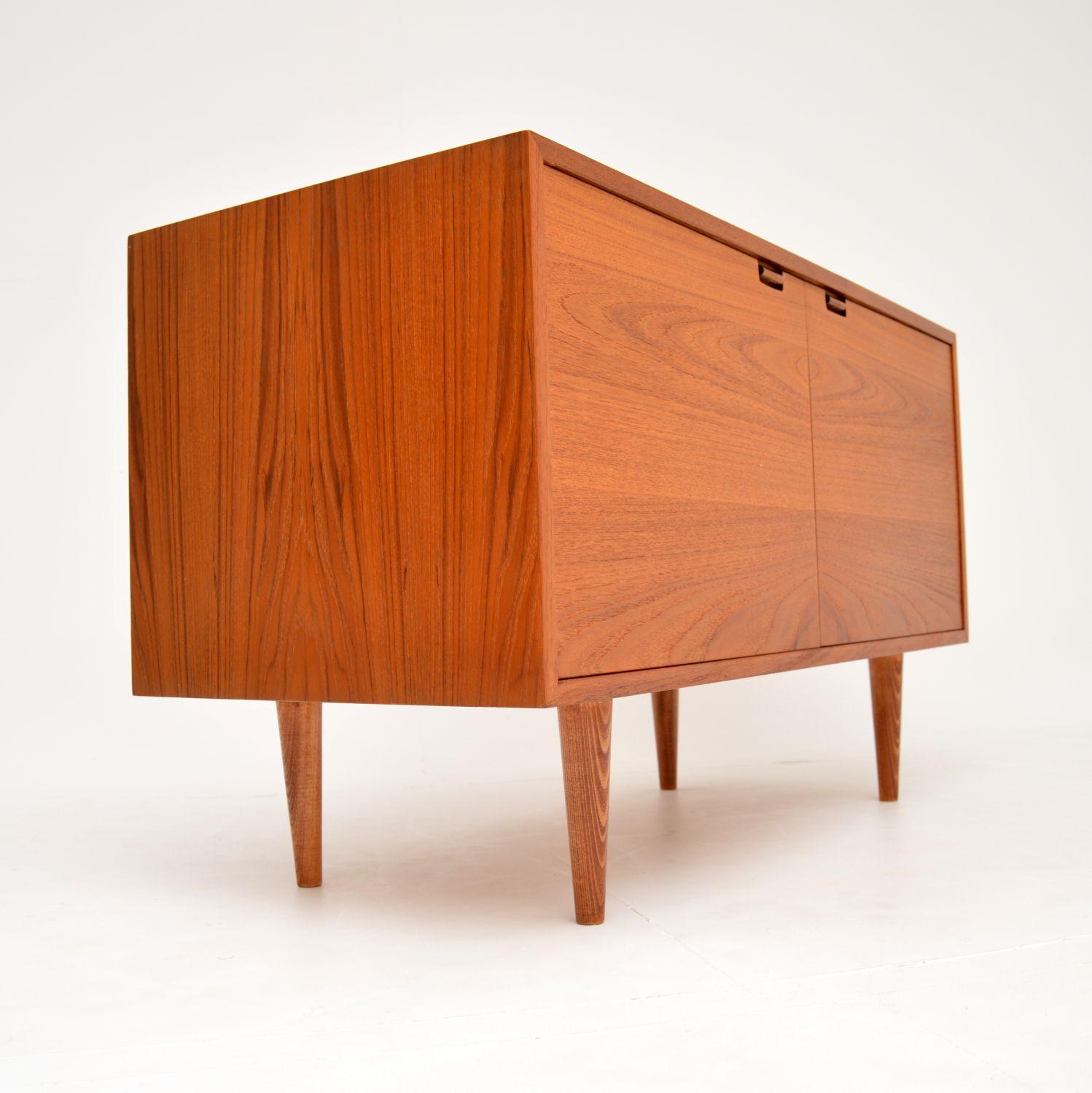 1960's Teak Vintage Sideboard / Cabinet 3