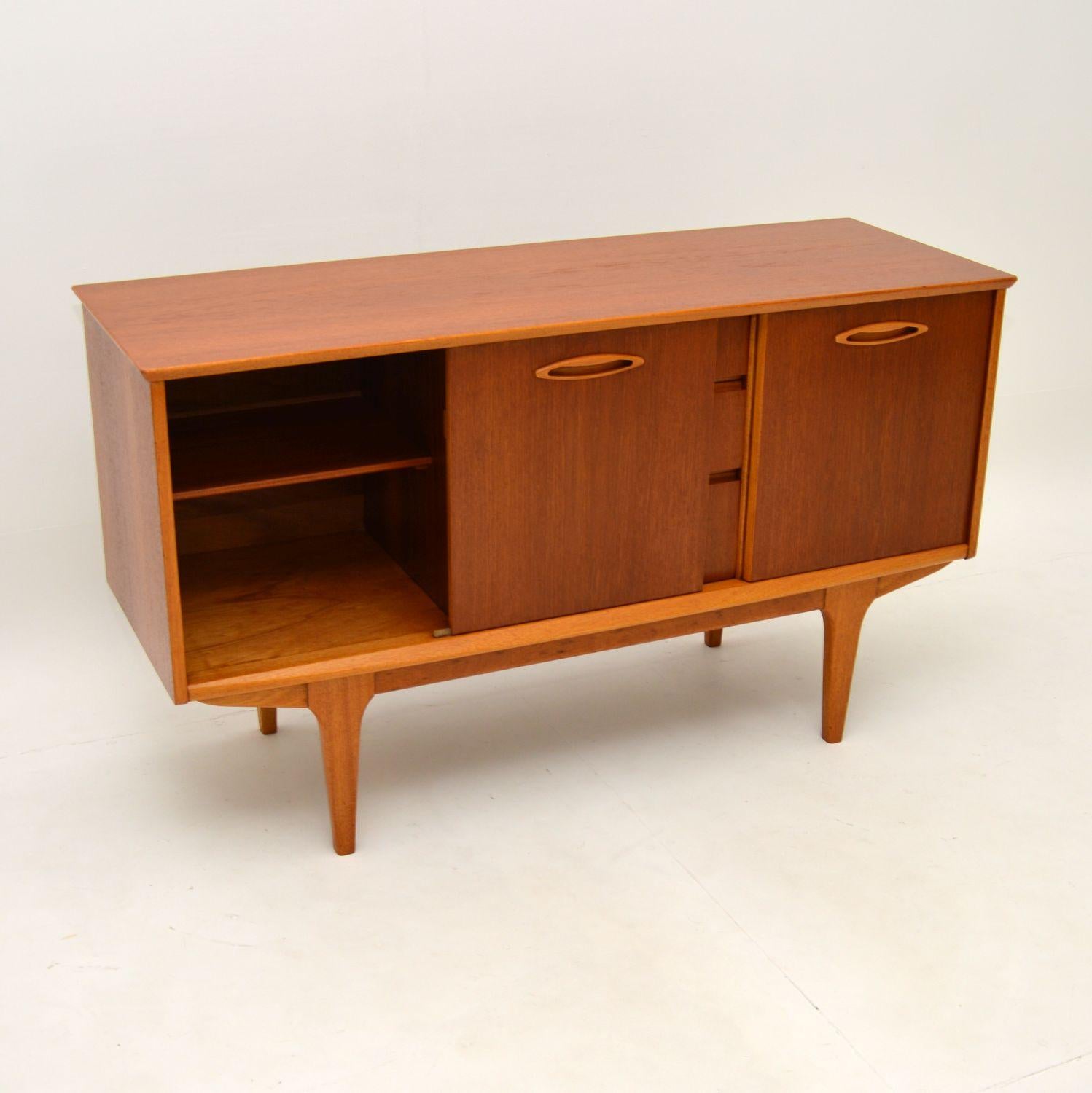 1960's Teak Vintage Sideboard 3