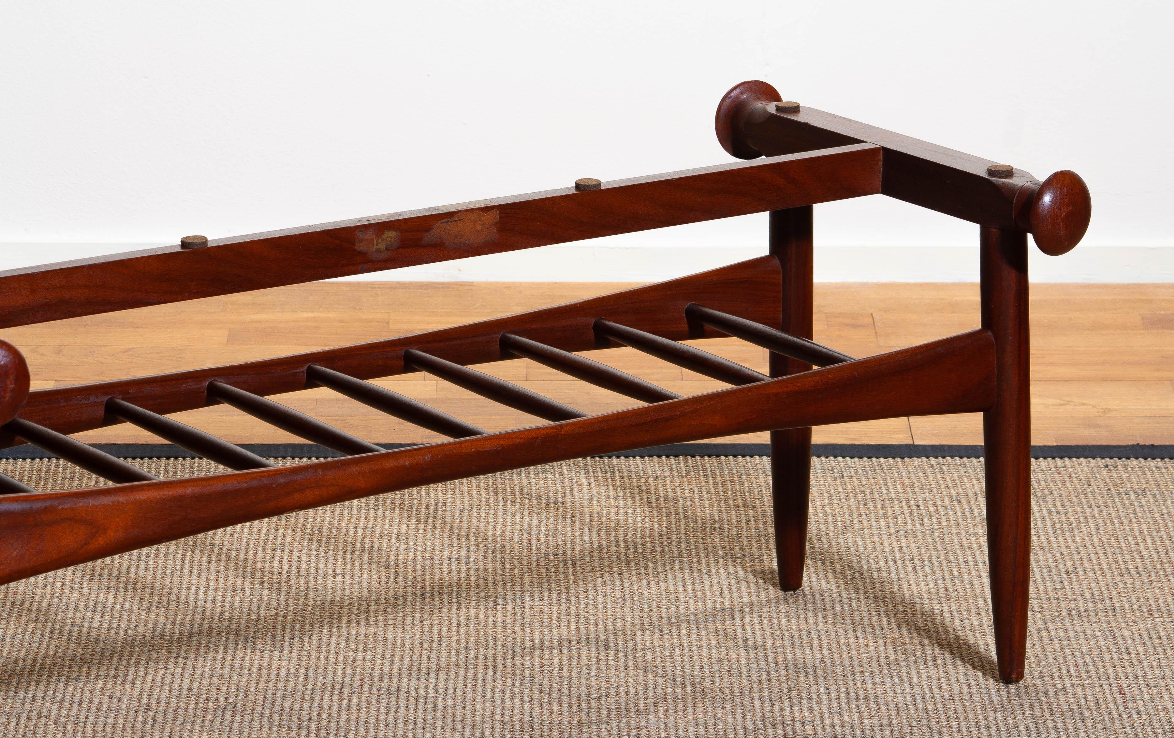 1960s, Teak Walnut Reversible Ellipse Surfboard Coffee Table, Italy 5