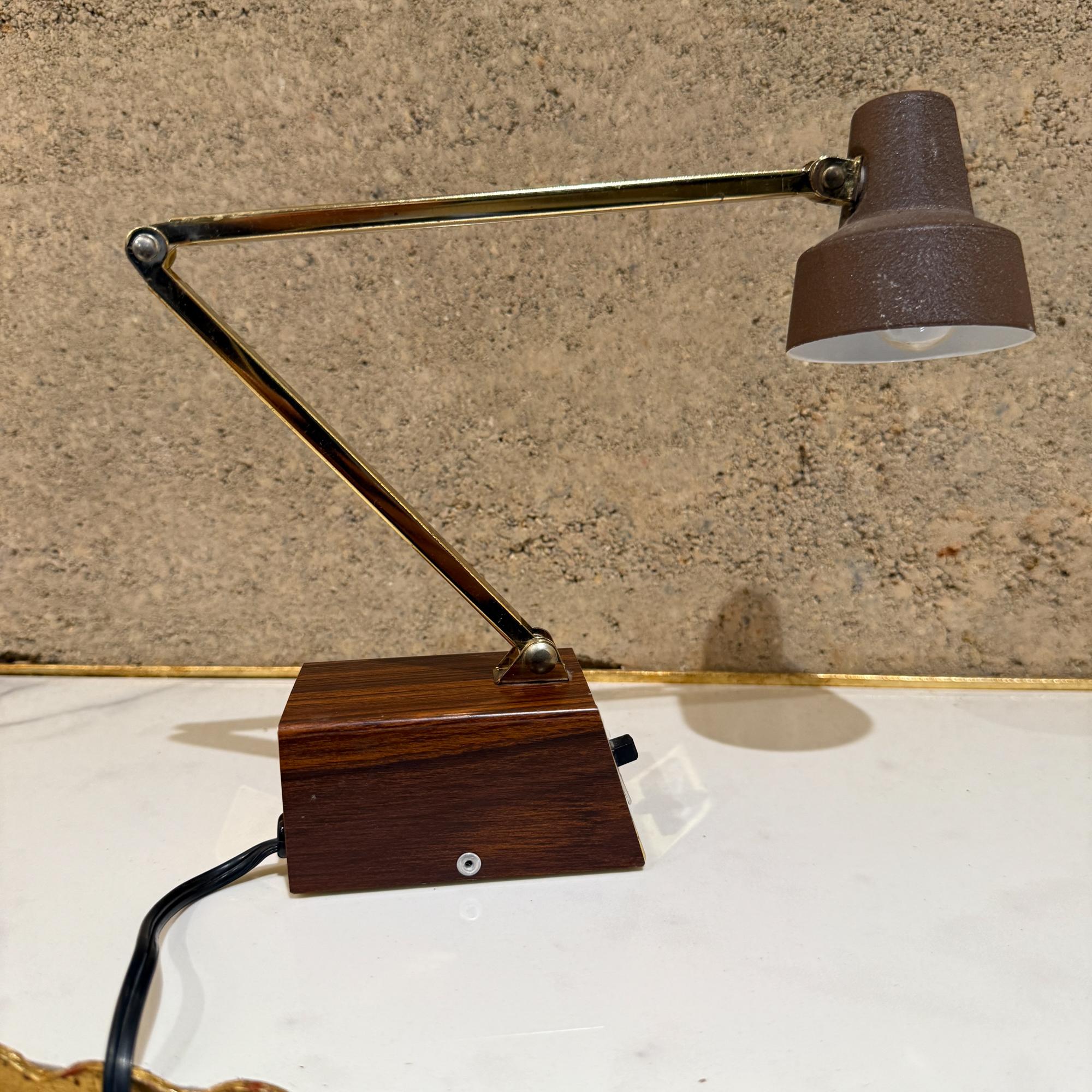 Mid-Century Modern Tensor Wood Desk Lamp Swivel High Intensity For Sale 8