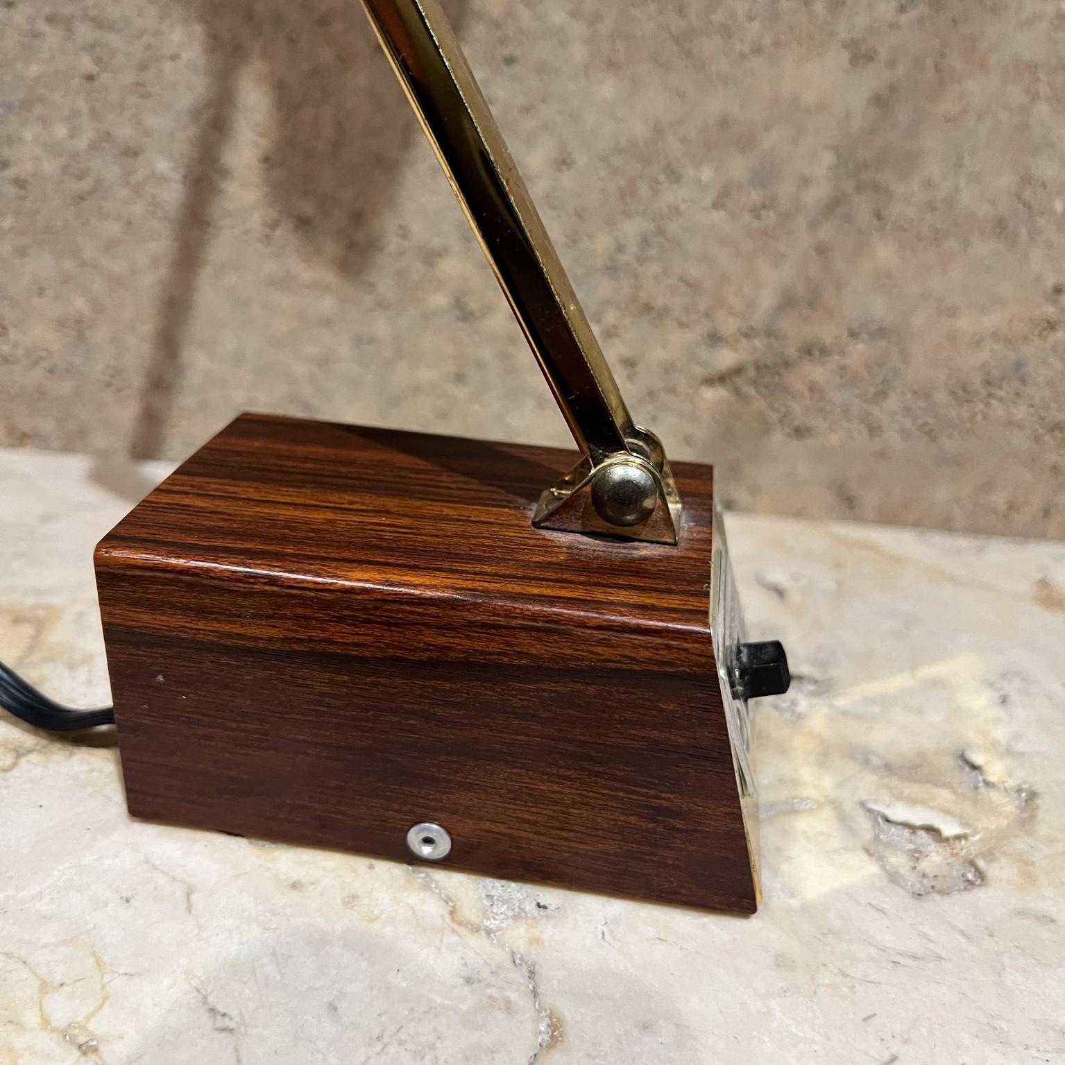 Tensor-Holz-Schreibtischlampe, drehbar, hohe Intensität, 1960er Jahre (Moderne der Mitte des Jahrhunderts) im Angebot
