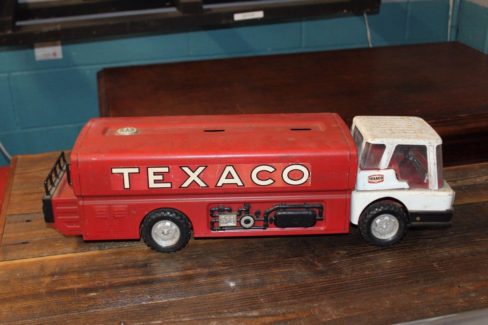 1960s Texaco Oil Gas Metal Toy Tanker Truck 2