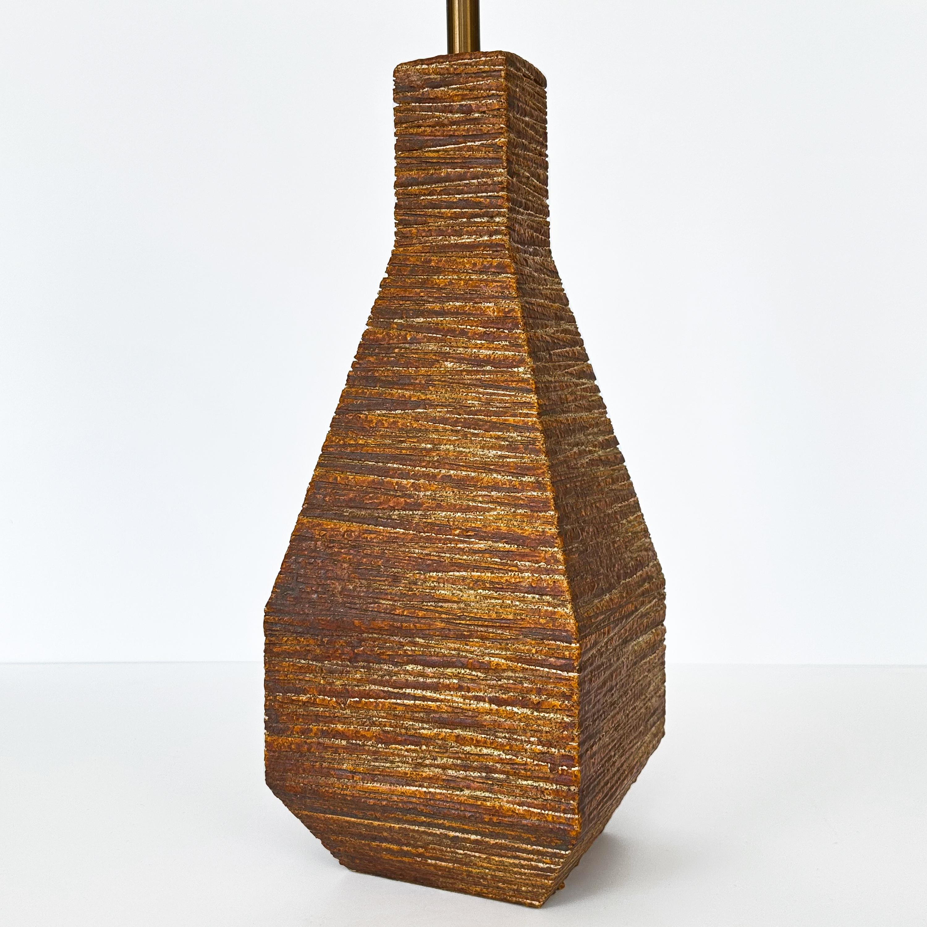 1960s Textured Ceramic Table Lamp In Good Condition For Sale In Chicago, IL