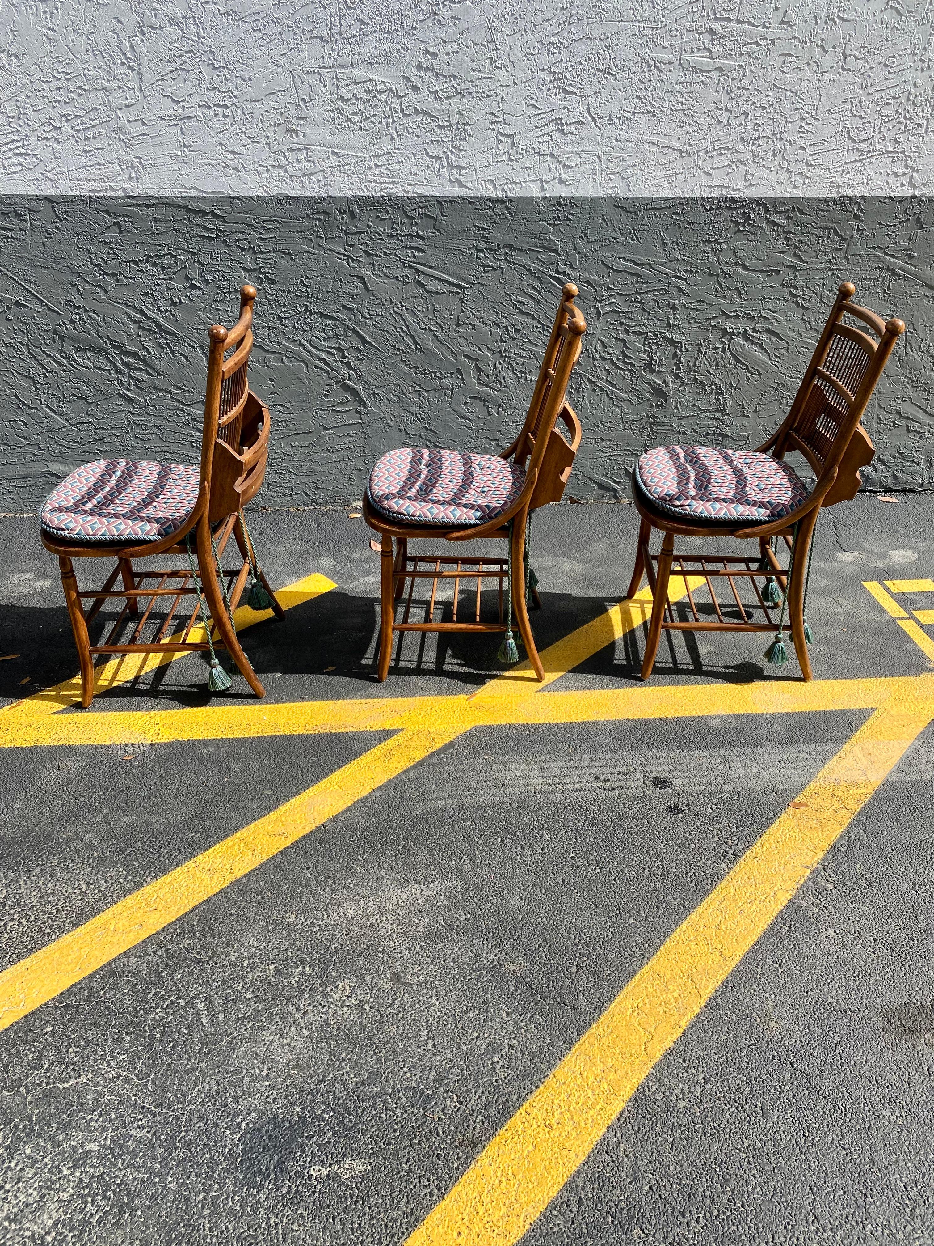 Chaises de salle à manger en bois canné des années 1960 de Thomasville. Ensemble de 6 pièces Bon état - En vente à Fort Lauderdale, FL