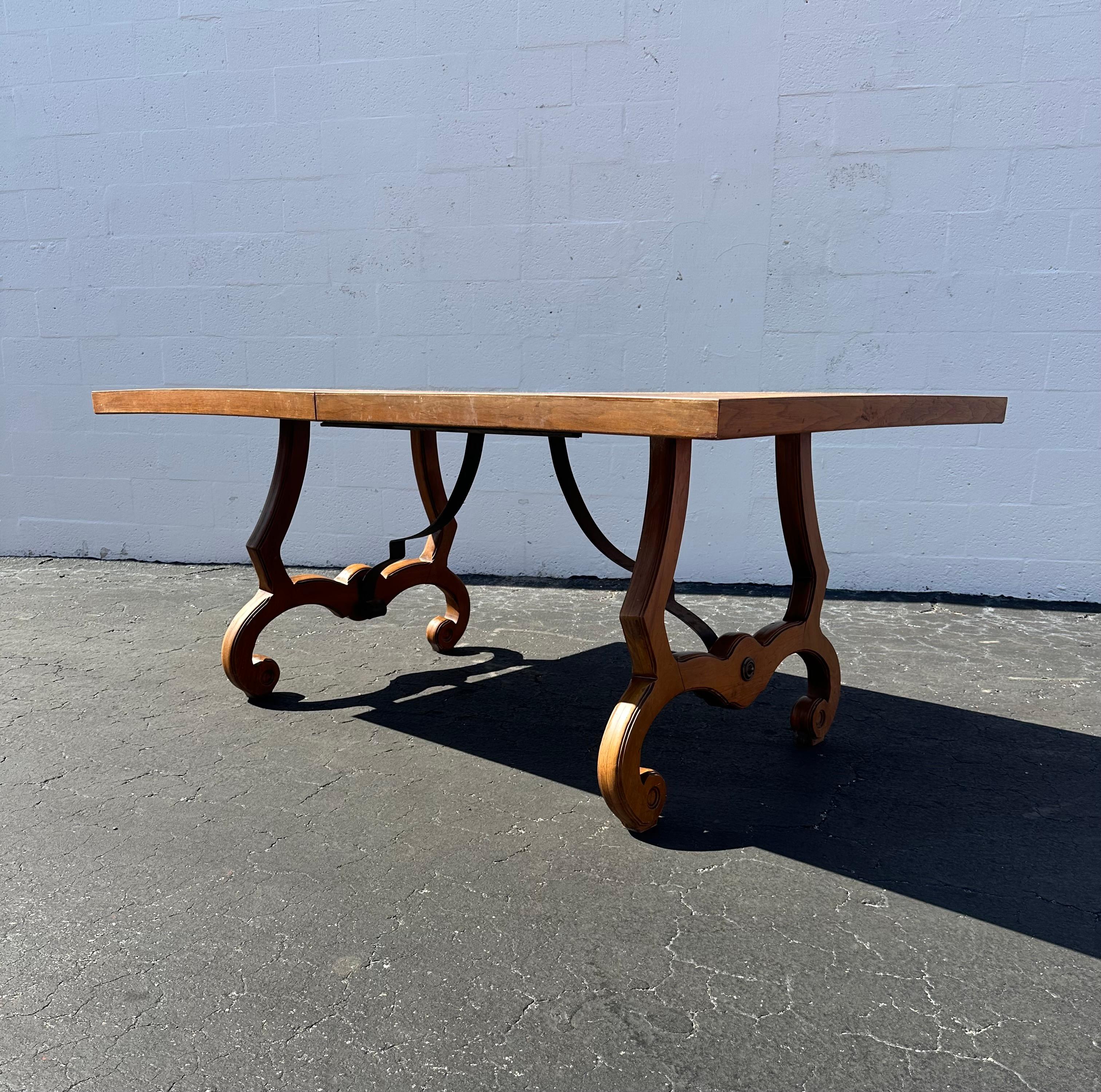 This exuberant dining table shows the highly decorative characteristics of the 17th century Spanish baroque style. As is typical for baroque furniture design, their compositions integrate elements in a balanced and harmonious manner. Meaning that