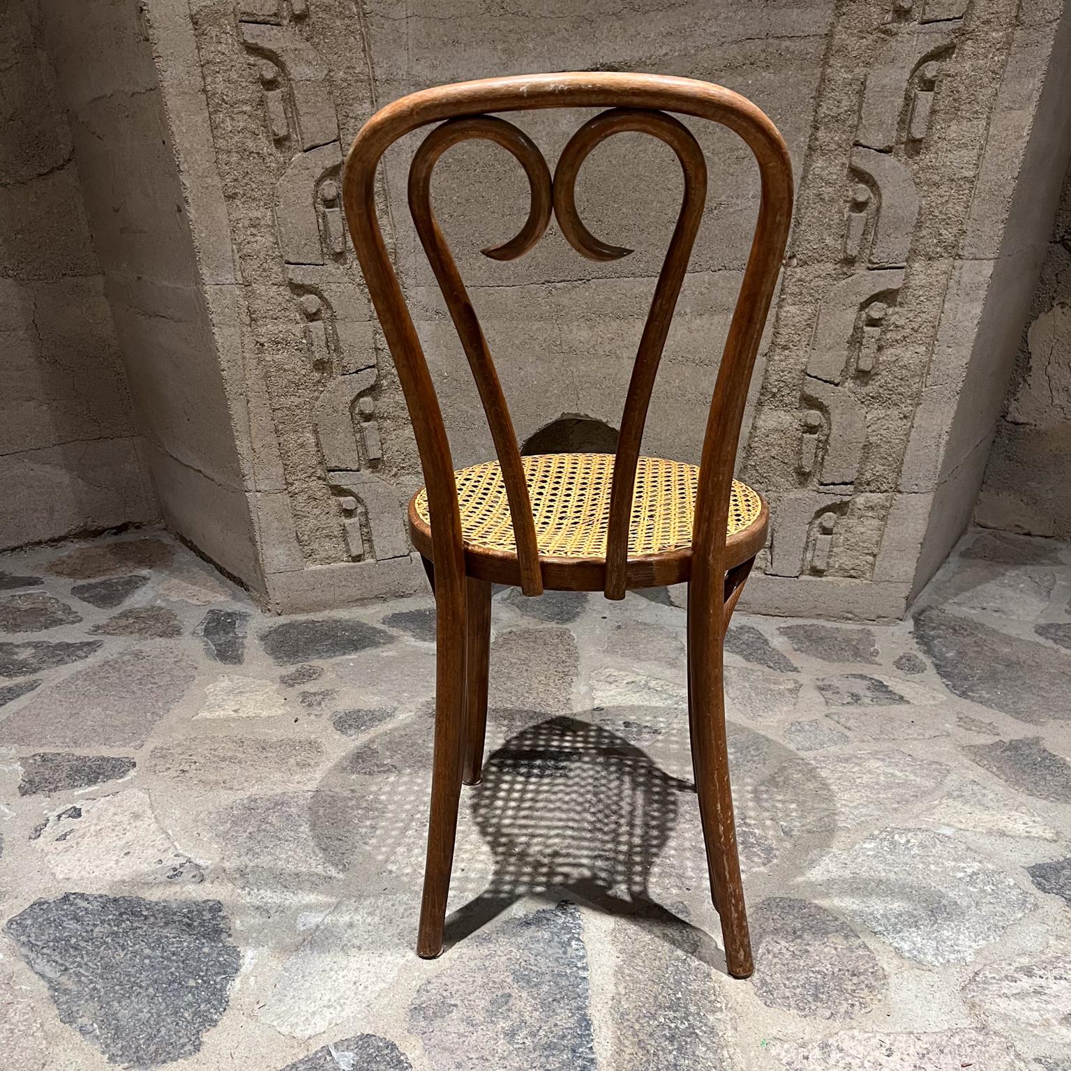1960s Thonet A16 Sweetheart Chair Bentwood Cane For Sale 4