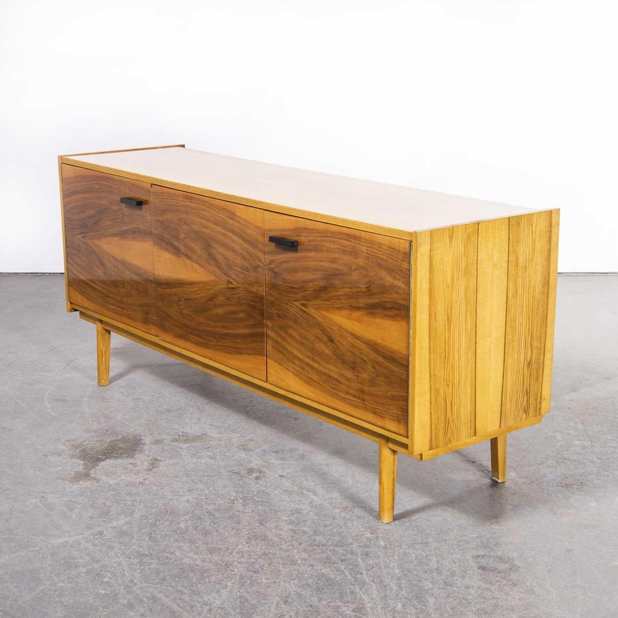 1960’s Three door large mid century sideboard – Up Zavody
1960’s Three door large mid century sideboard – Up Zavody. Superb practical piece of mid century storage by the Czech maker Up Zavody. Czech was a large producer of high quality mid century