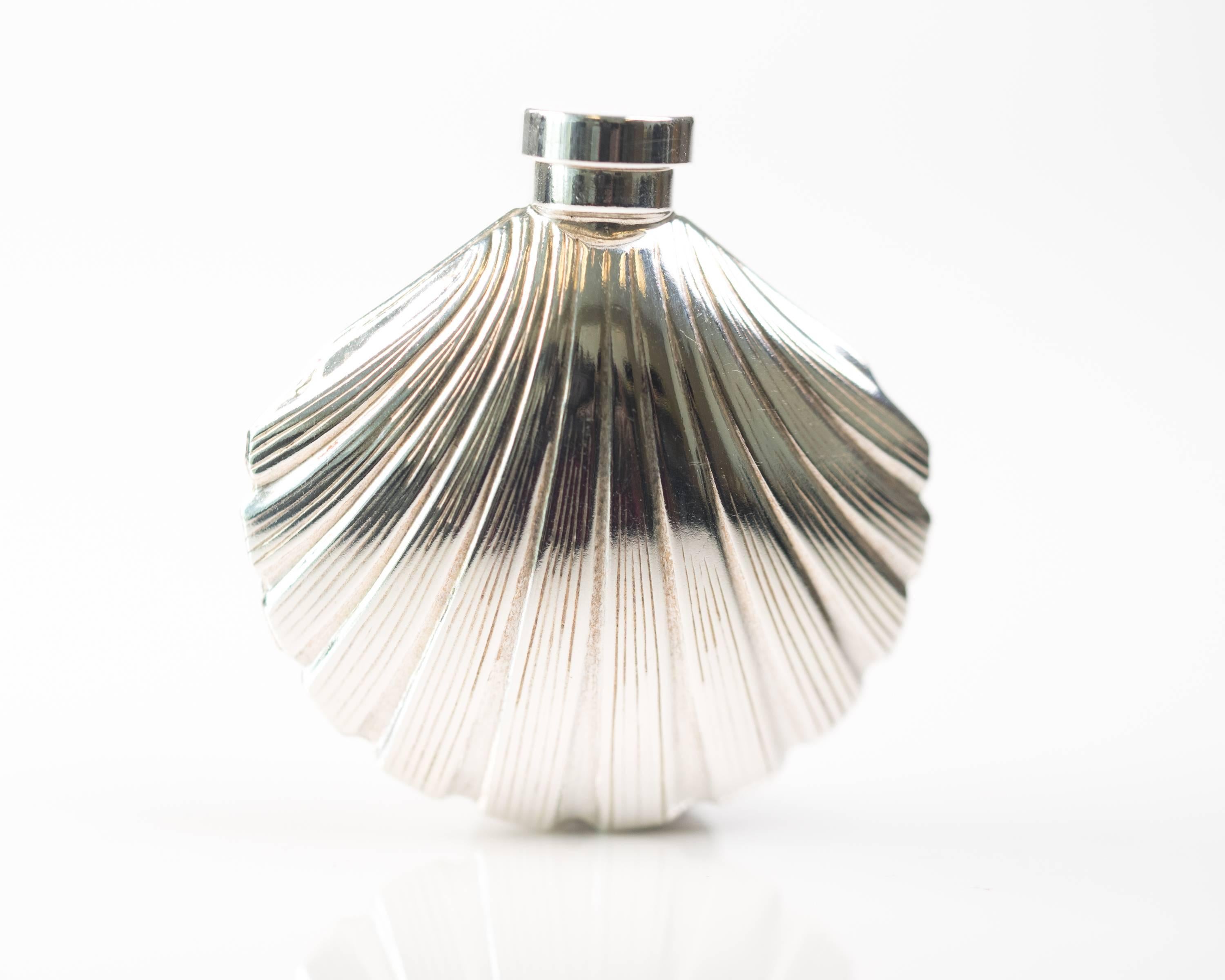 1960s Tiffany and Co. Sterling Silver Scallop Sea Shell Perfume Bottle 4