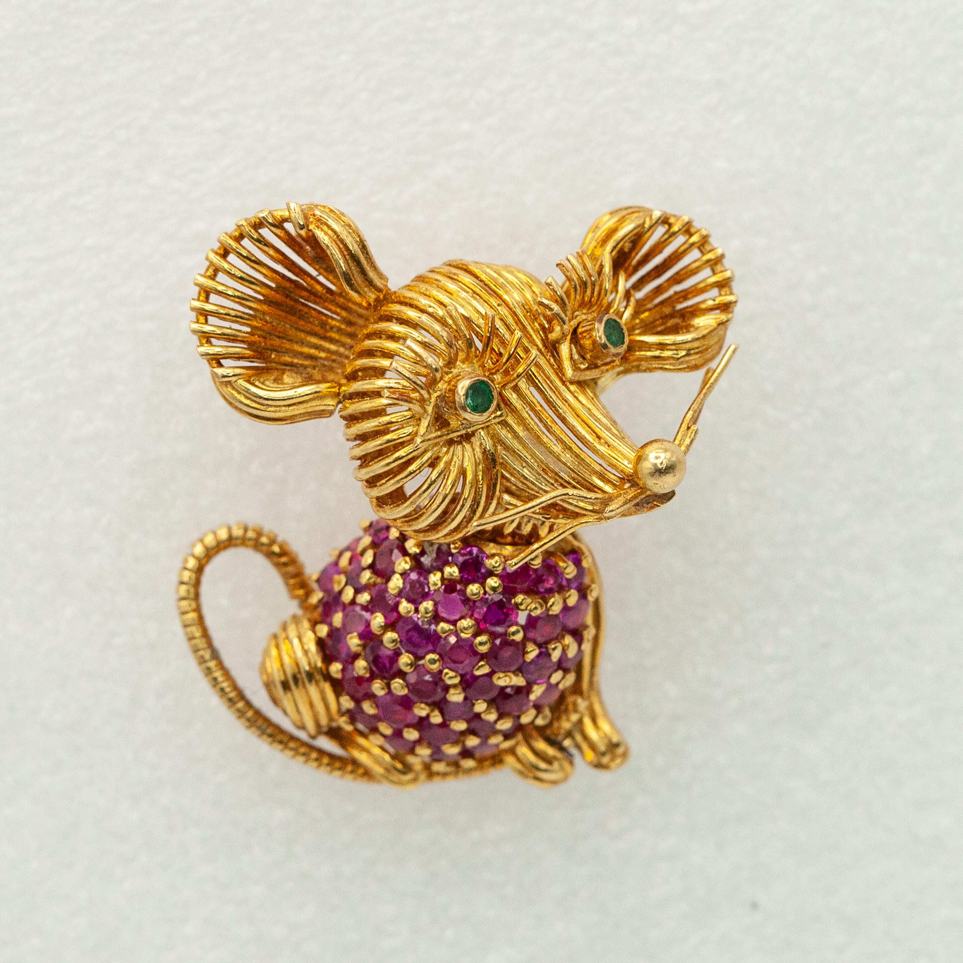 1960s Tiffany & Co. 18K Yellow Gold Ruby Emerald Mouse Brooch 7