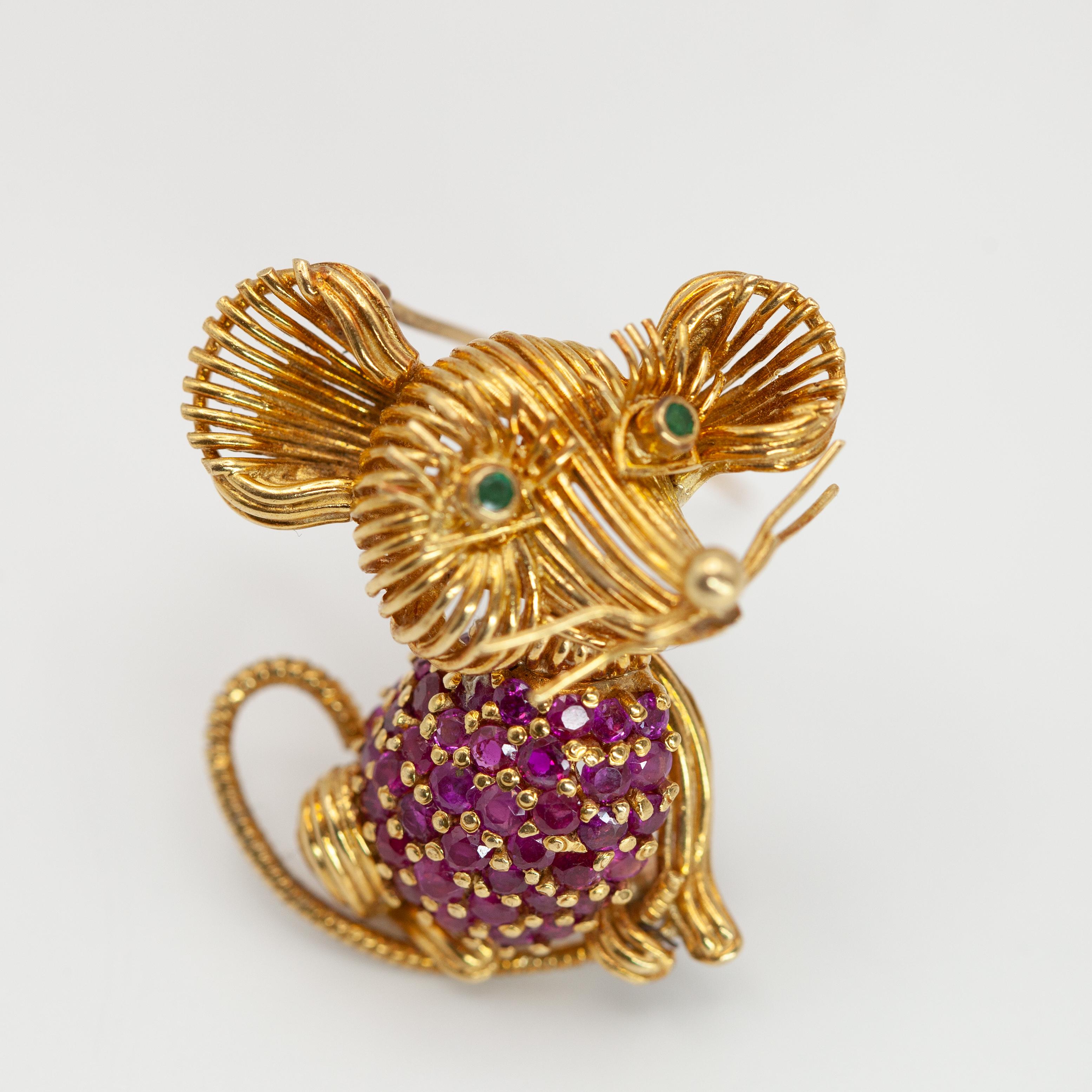 1960s Tiffany & Co. 18K Yellow Gold Ruby Emerald Mouse Brooch 9