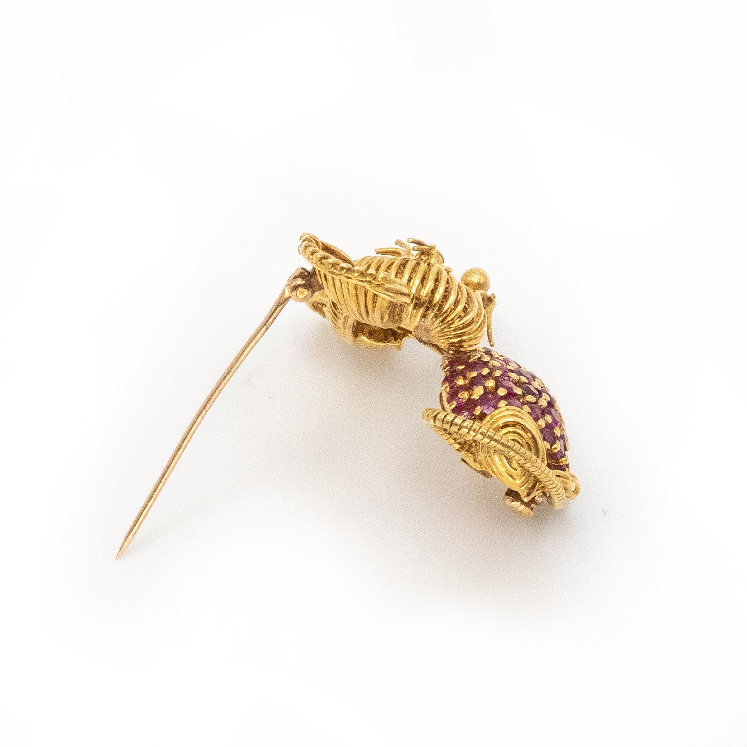1960s Tiffany & Co. 18K Yellow Gold Ruby Emerald Mouse Brooch 1