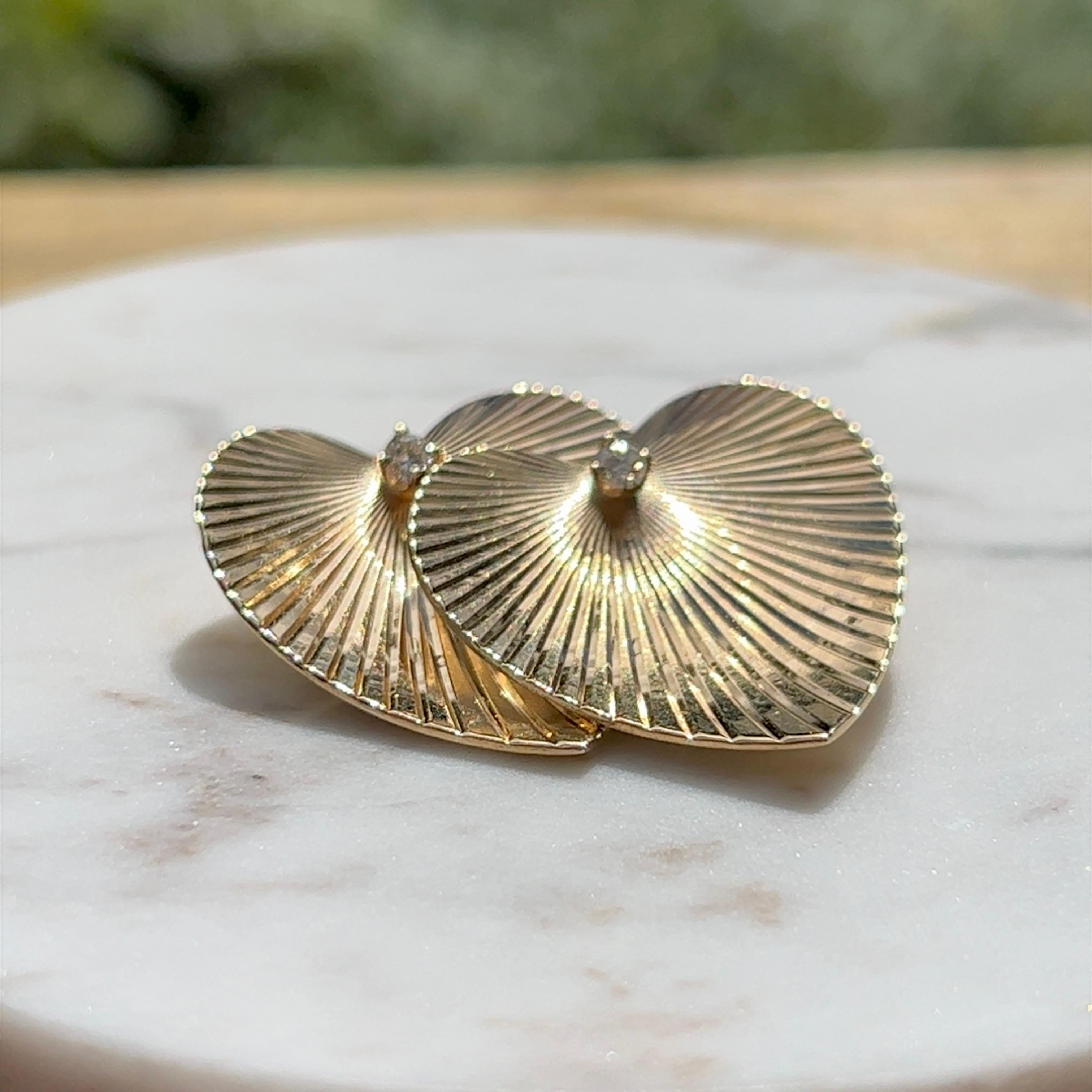 1960s Tiffany & Co. Diamond Heart Pin in 14 Karat Gold In Good Condition In Towson, MD