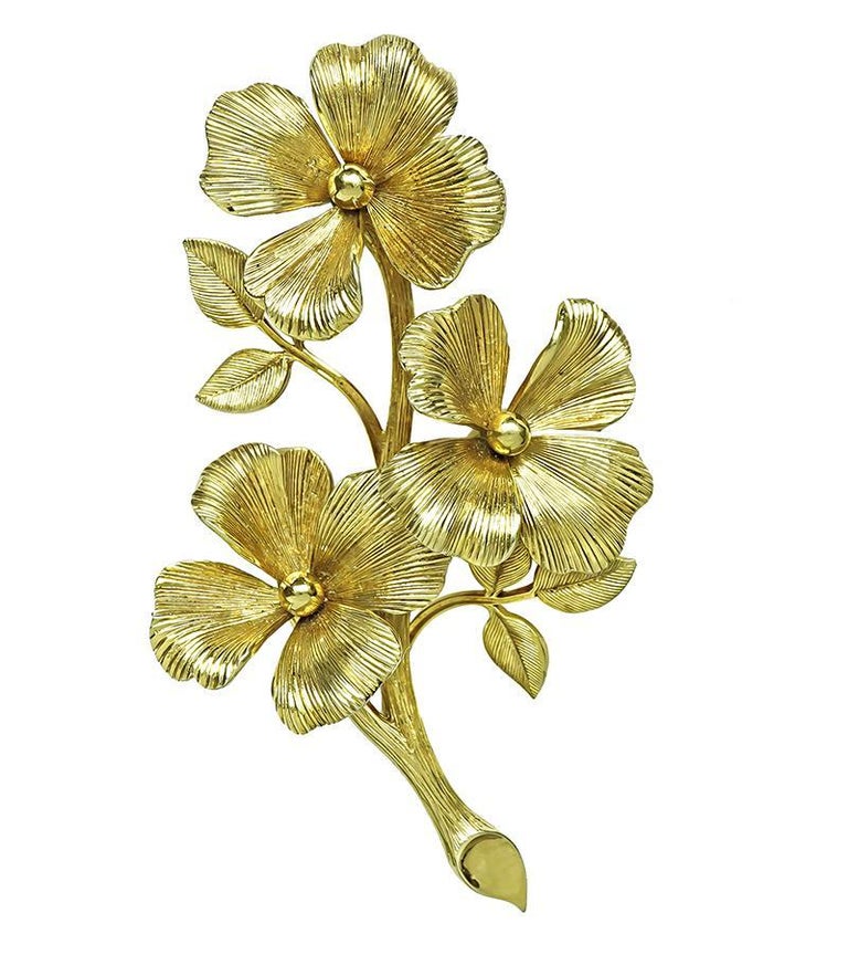 1960s Tiffany and Co Gold Flower Pin For Sale at 1stDibs