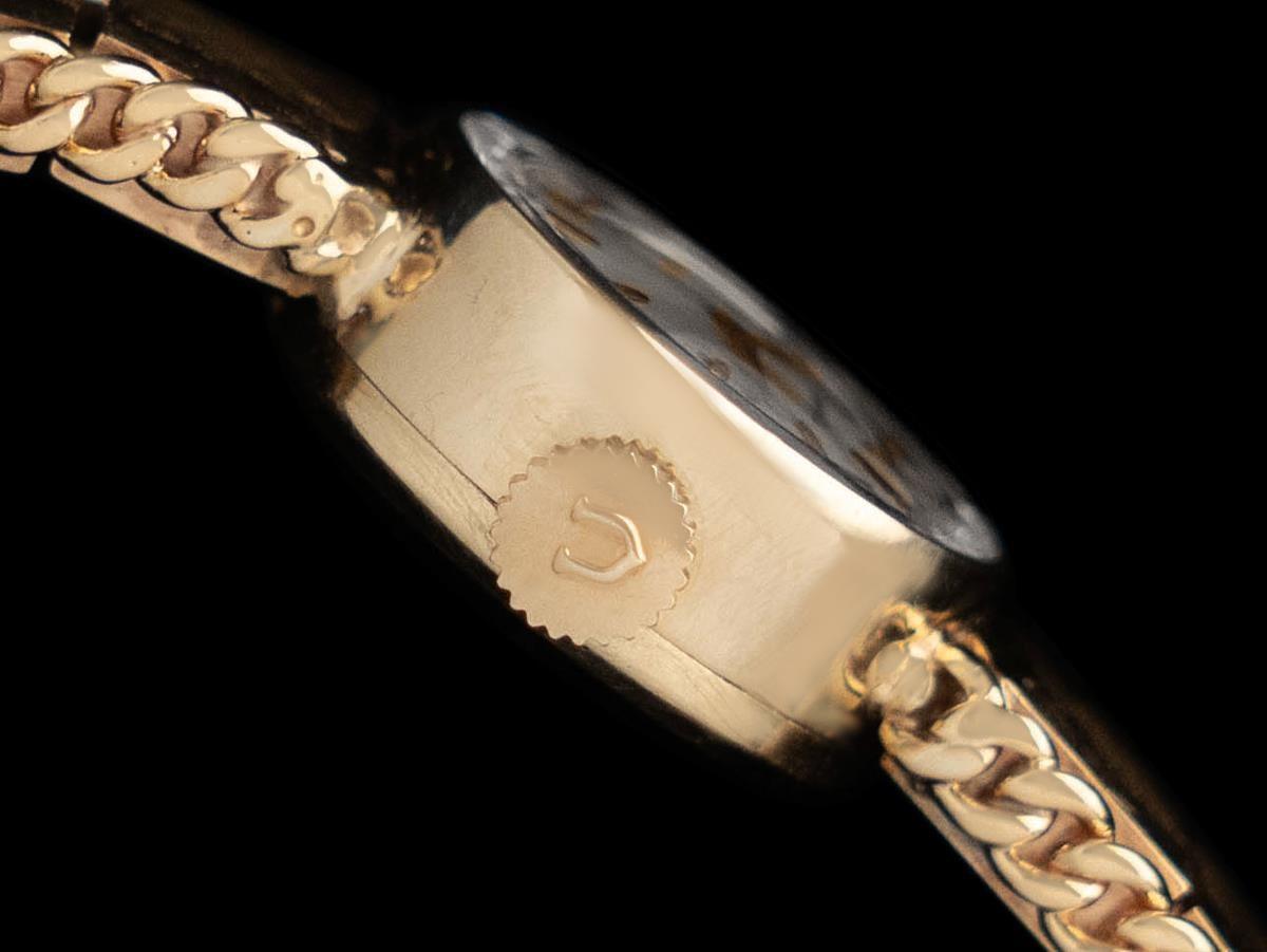 Women's 1960's Tiffany & Co. Ladies Vintage Dress Bracelet Watch - 14K Gold For Sale