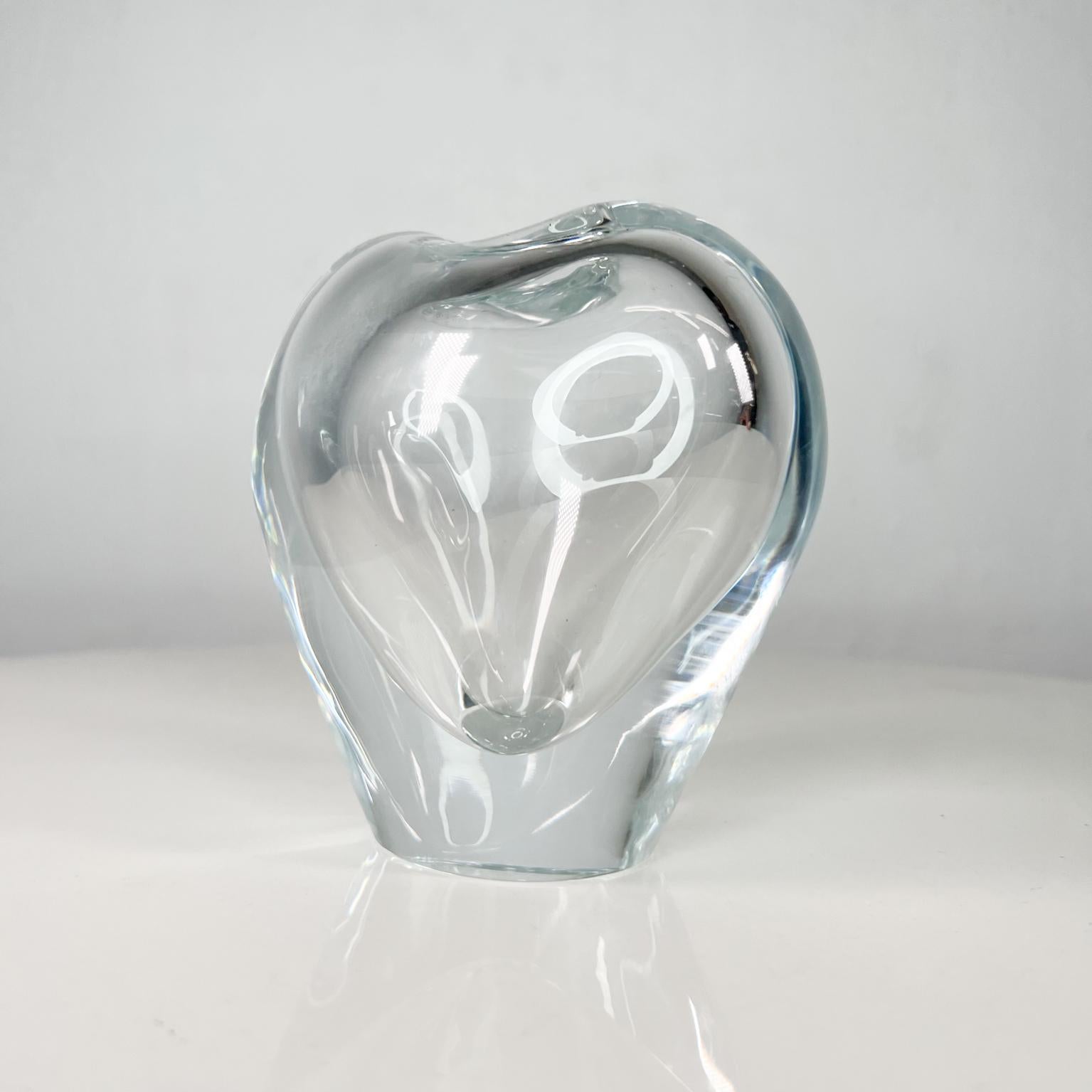 1960s Tiffany & Co Modern Heart Vase Murano Venetian Art Glass by Salviati Italy In Good Condition In Chula Vista, CA