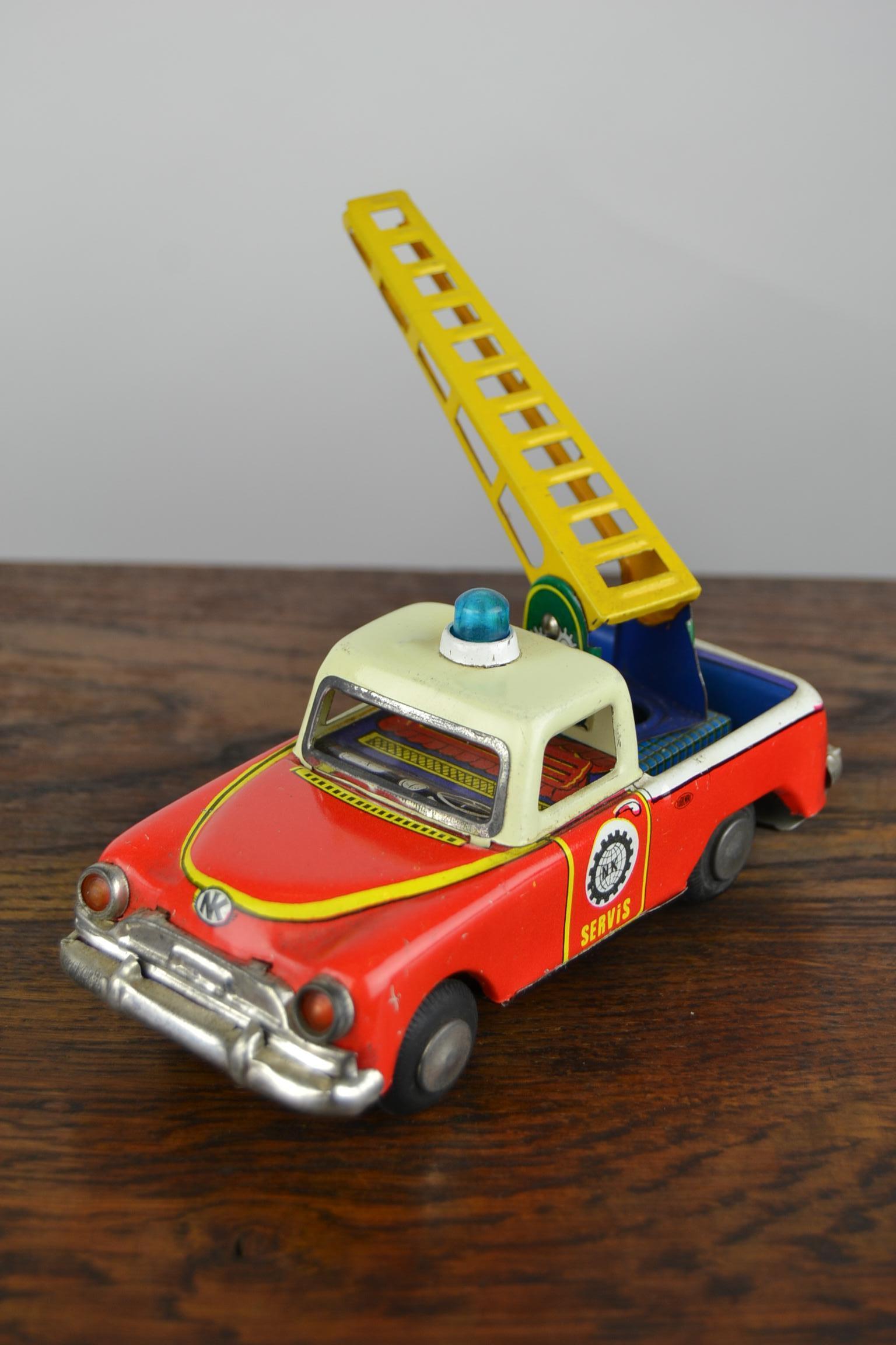 1960s Tin Toy Servis Pick Up truck with ladder by Nekur,  Ne-Kur , Turkey  For Sale 7