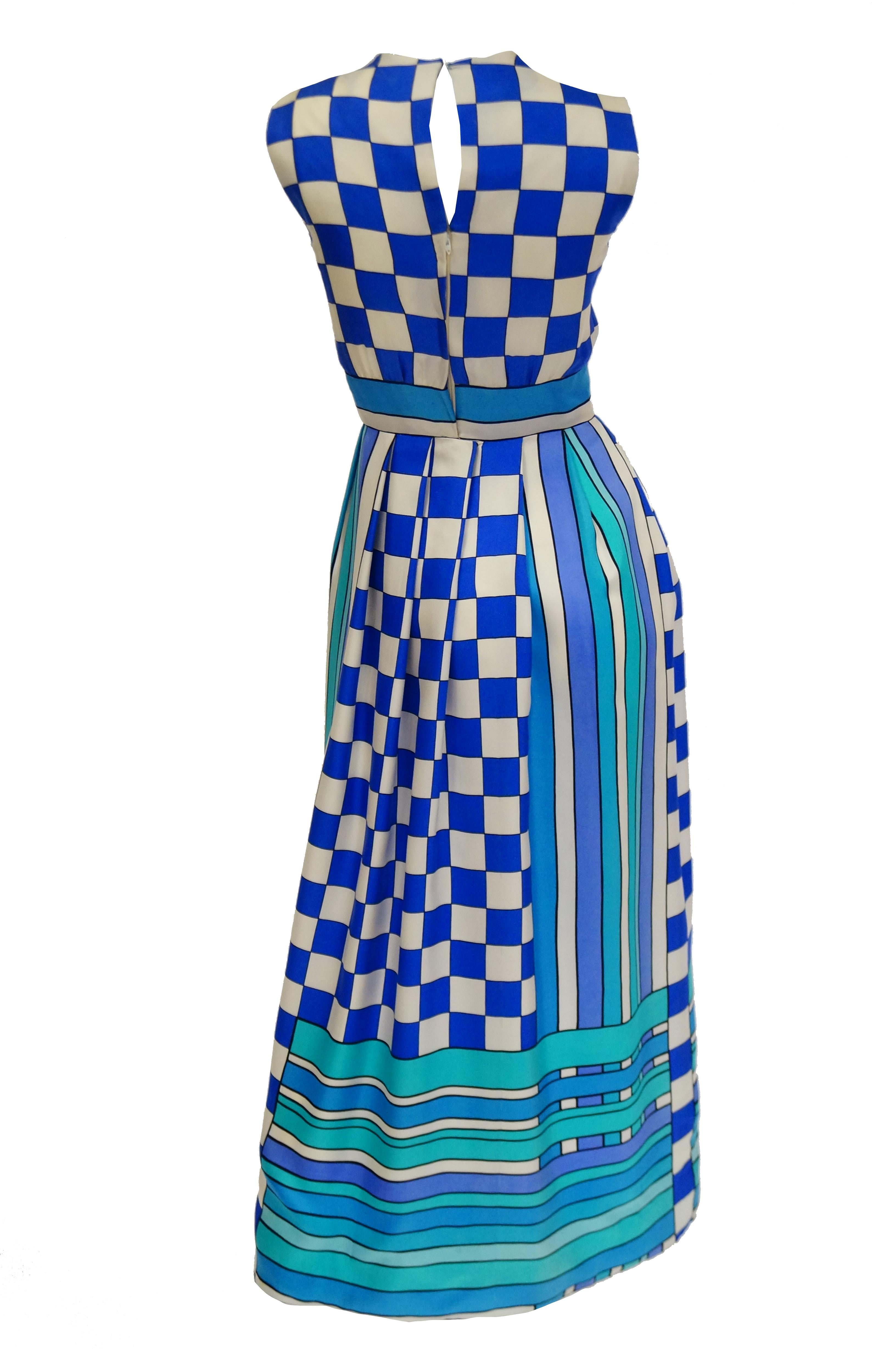 1960s Tina Leser Blue Checkerboard Print Dress with Graphic Blue Hem For Sale 2