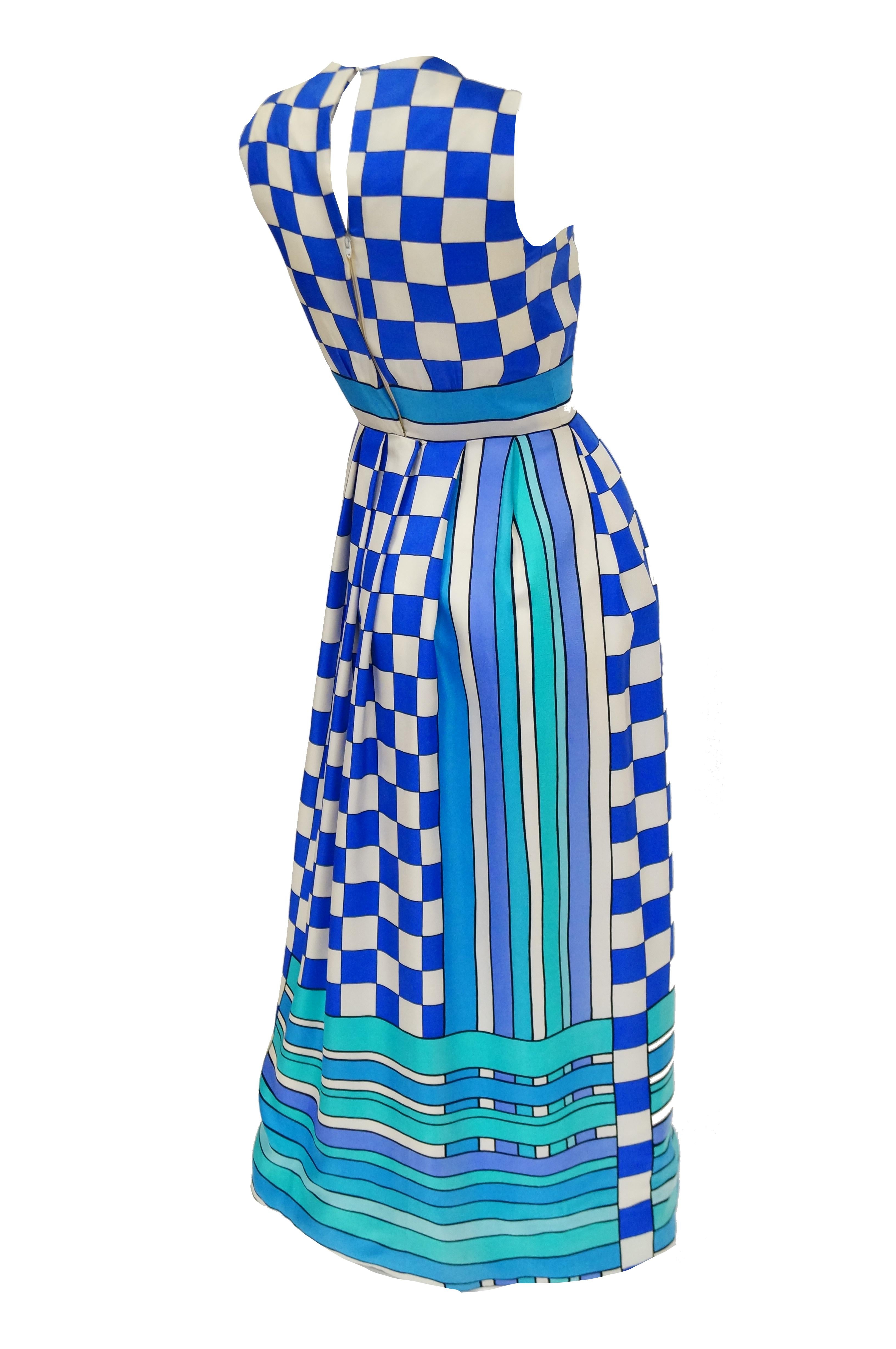 1960s Tina Leser Blue Checkerboard Print Dress with Graphic Blue Hem For Sale 3