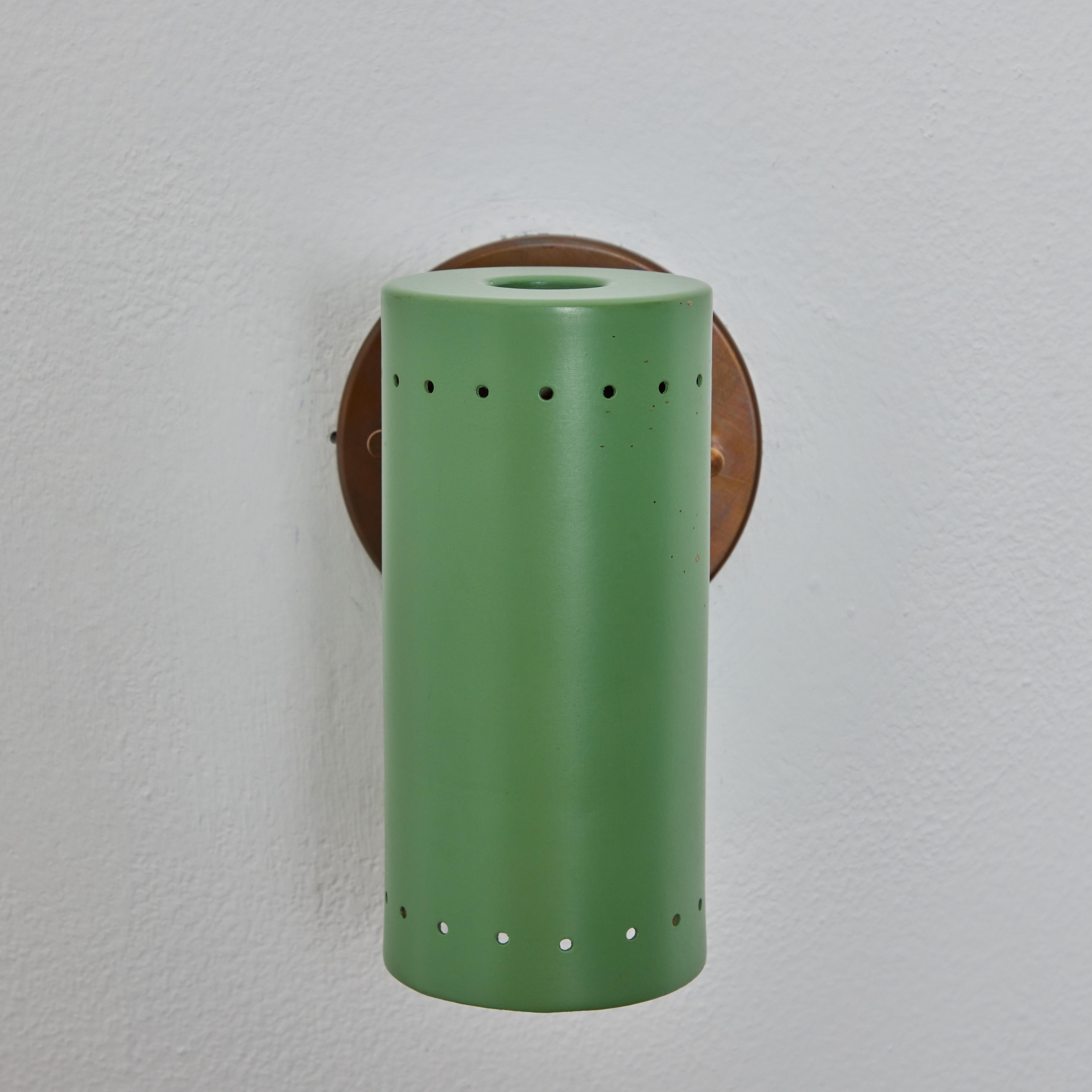 Tito Agnoli, Wandleuchter aus grünem Metall und Messing mit Gelenk, für O-Luce, 1960er Jahre 6