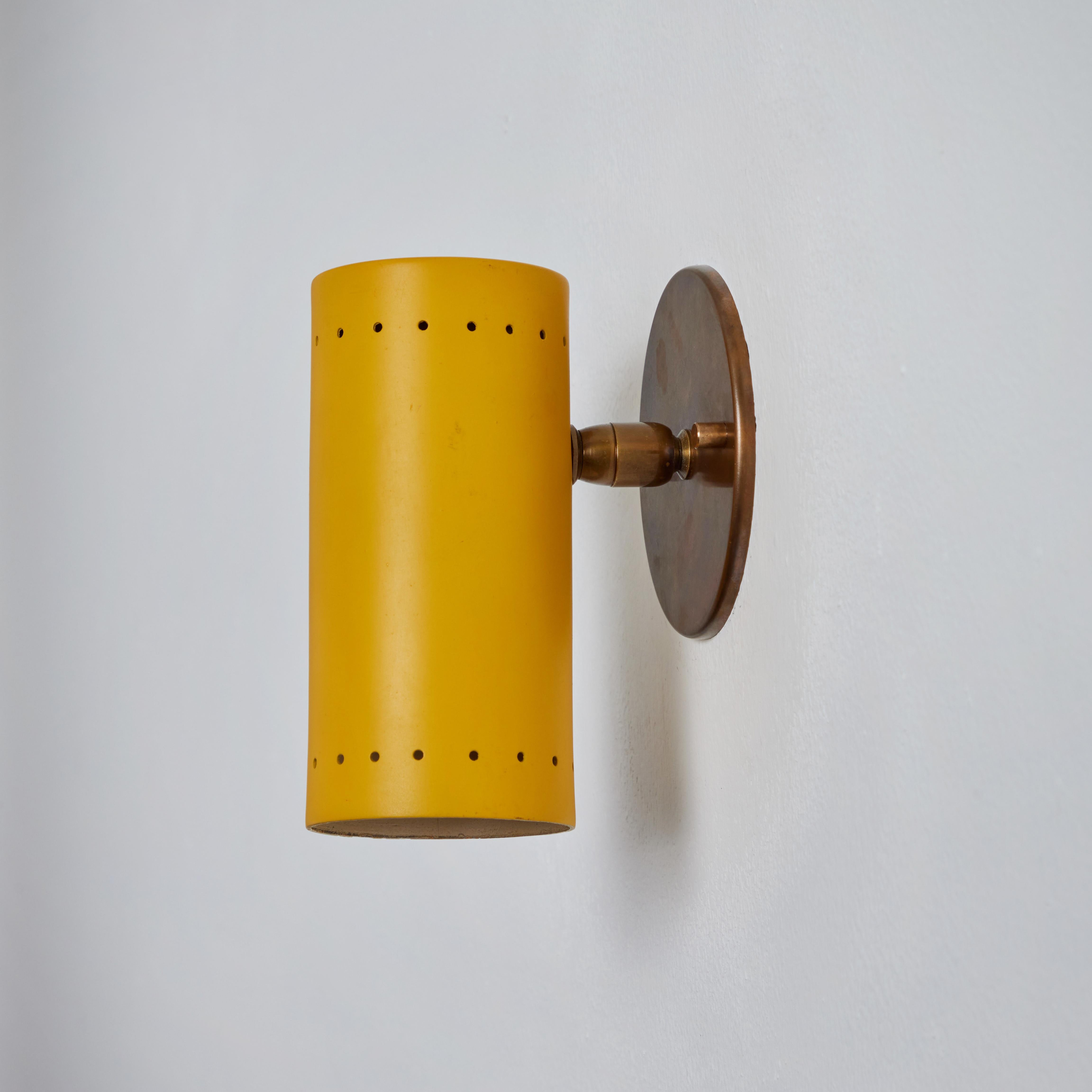 Gelber Tito Agnoli-Wandleuchter aus Metall und Messing mit Gelenk für O-Luce, 1960er Jahre 8