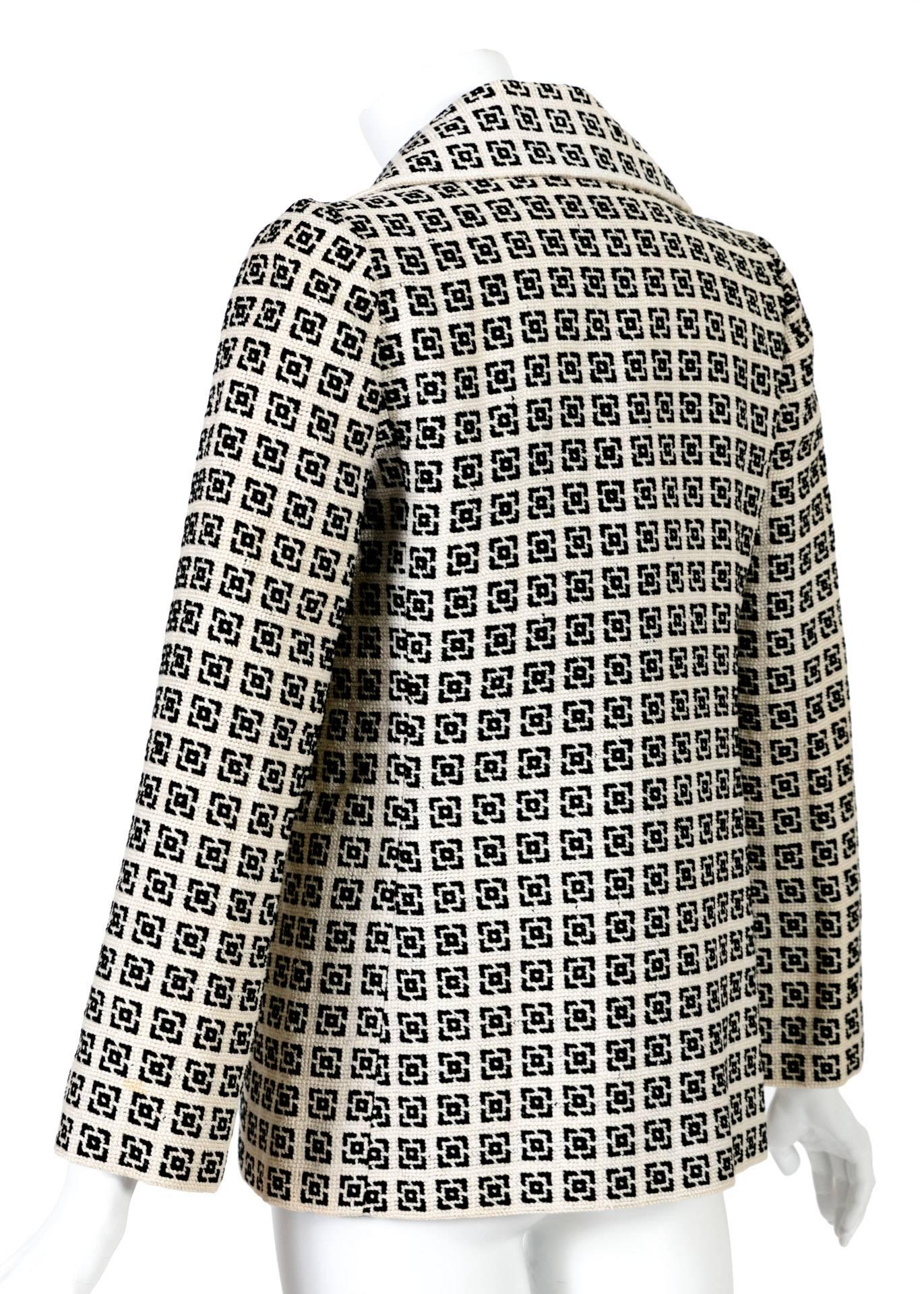 1960s Tiziani Couture by Karl Lagerfeld Black and Ivory Needlepoint Mod Jacket In Excellent Condition For Sale In Boca Raton, FL