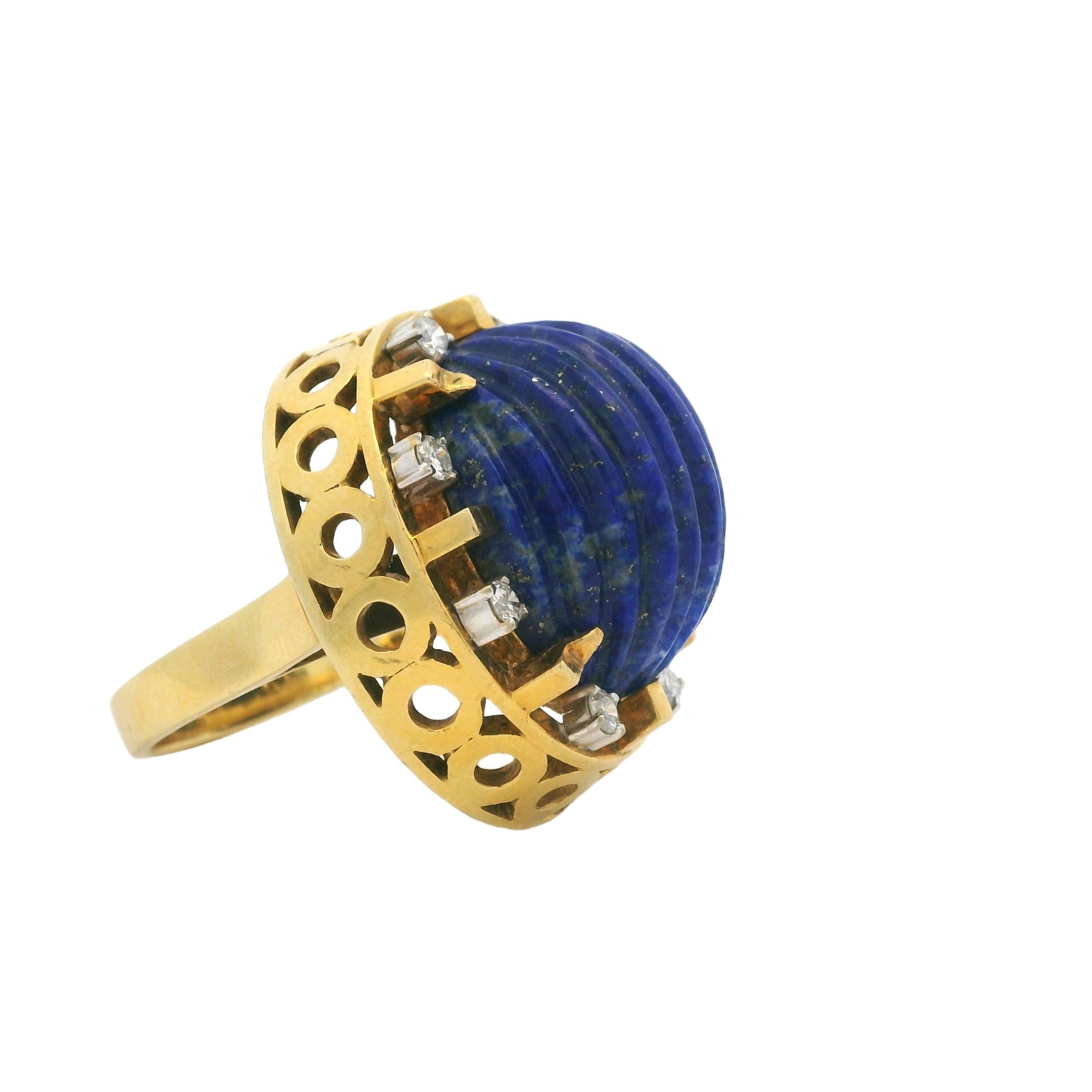 Round Cut 1960s Toliro Fluted Lapis Lazuli and Diamond 18K Gold Dome Cocktail Ring For Sale