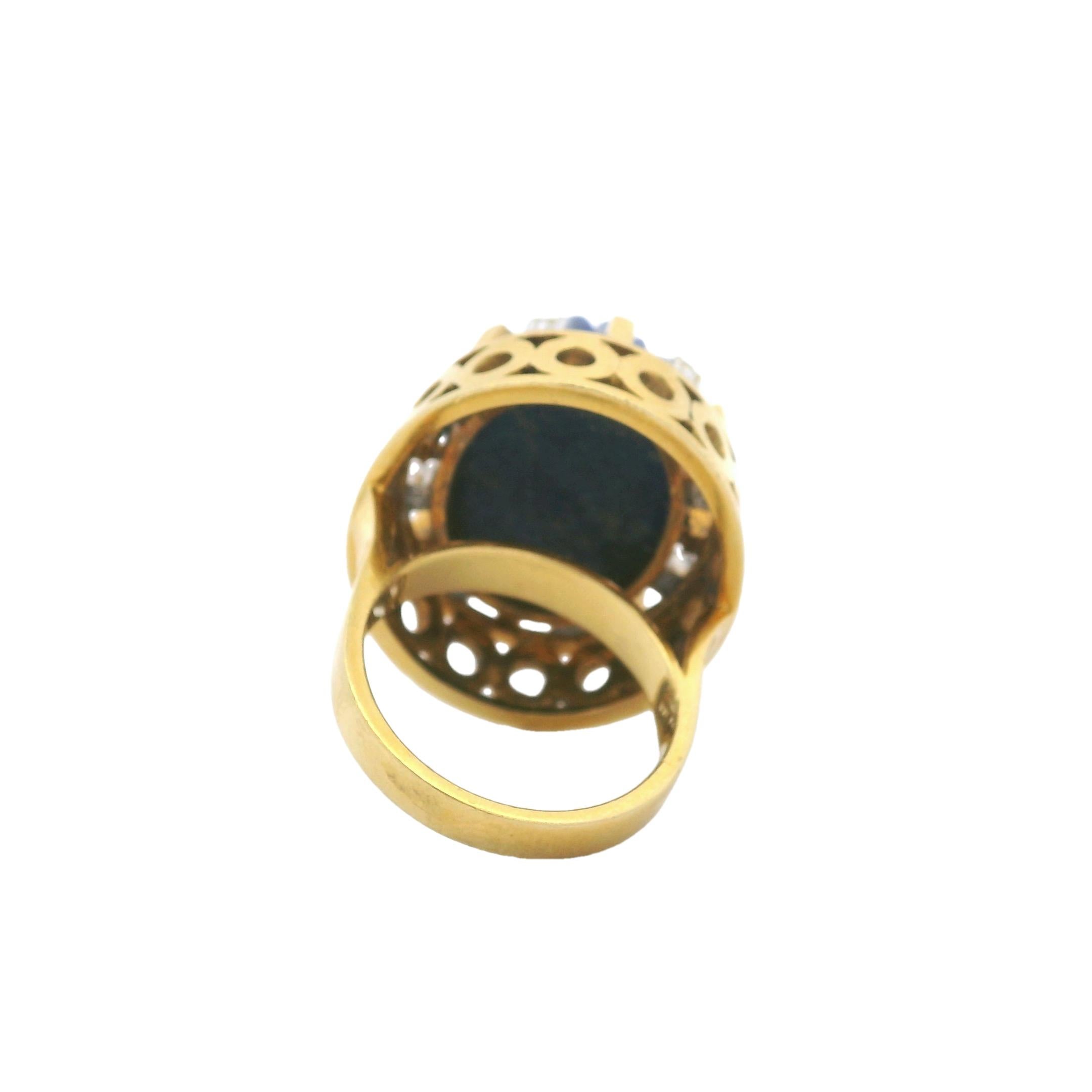 Women's or Men's 1960s Toliro Fluted Lapis Lazuli and Diamond 18K Gold Dome Cocktail Ring For Sale
