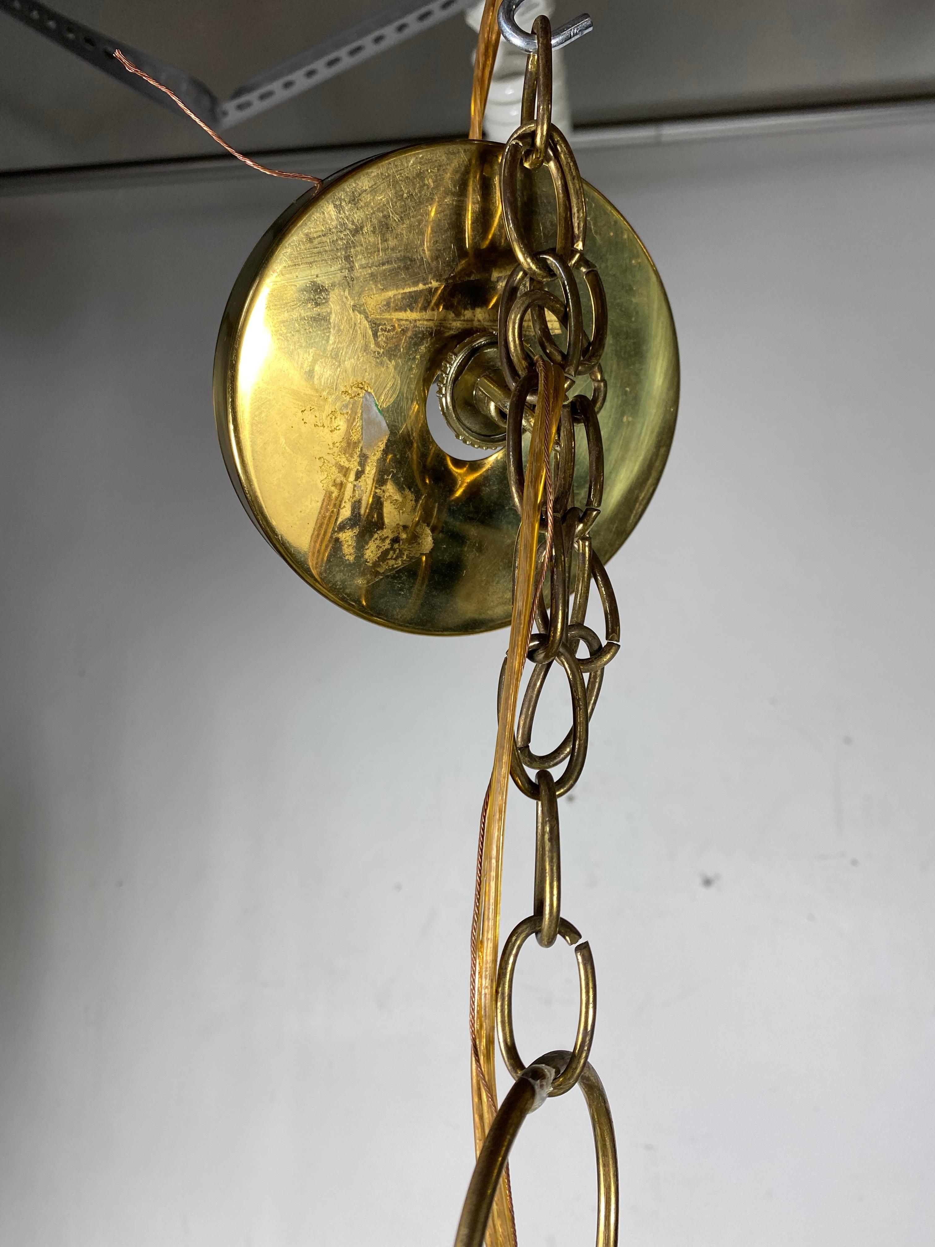 1960s Tommi Parzinger Style Brass Chandelier by Lightolier, , Classic Modernist For Sale 1