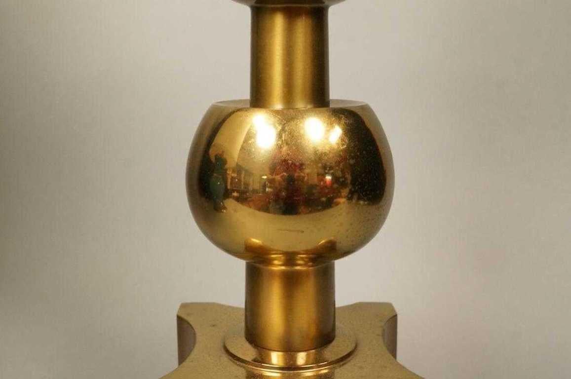 Mid-20th Century 1960s Tommi Parzinger Iconic Midcentury Stiffel Brass Art Deco Table Lamp