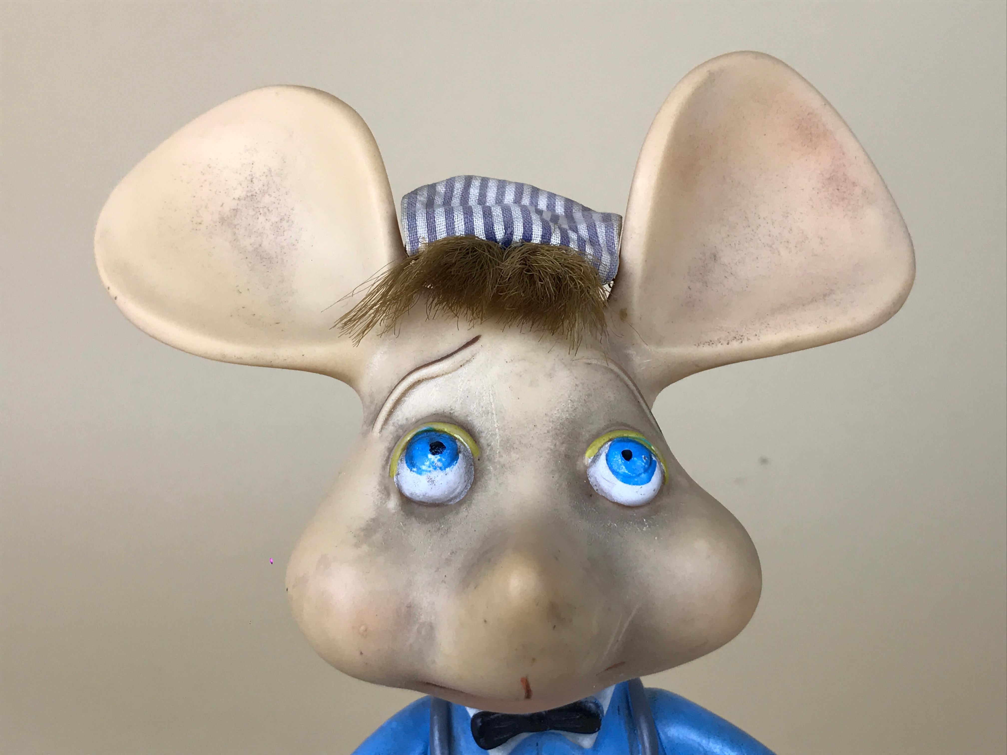1960s Topo Gigio Mouse Rubber Squeak Toy Made in Italy with Original Hat In Good Condition In Milan, IT