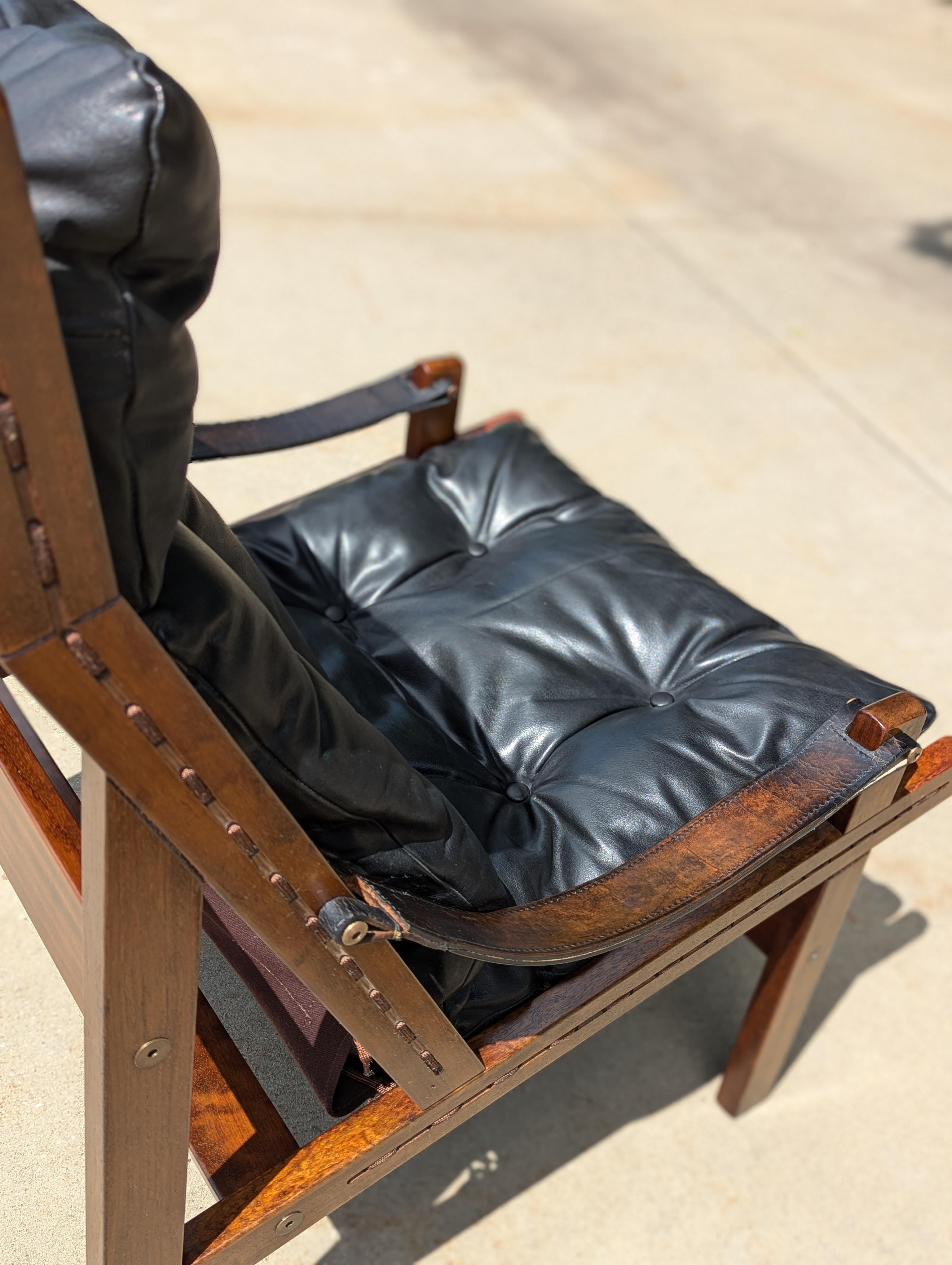 1960s Torbjørn Afdal Hunter Chair and matching Footstool, Norway 7
