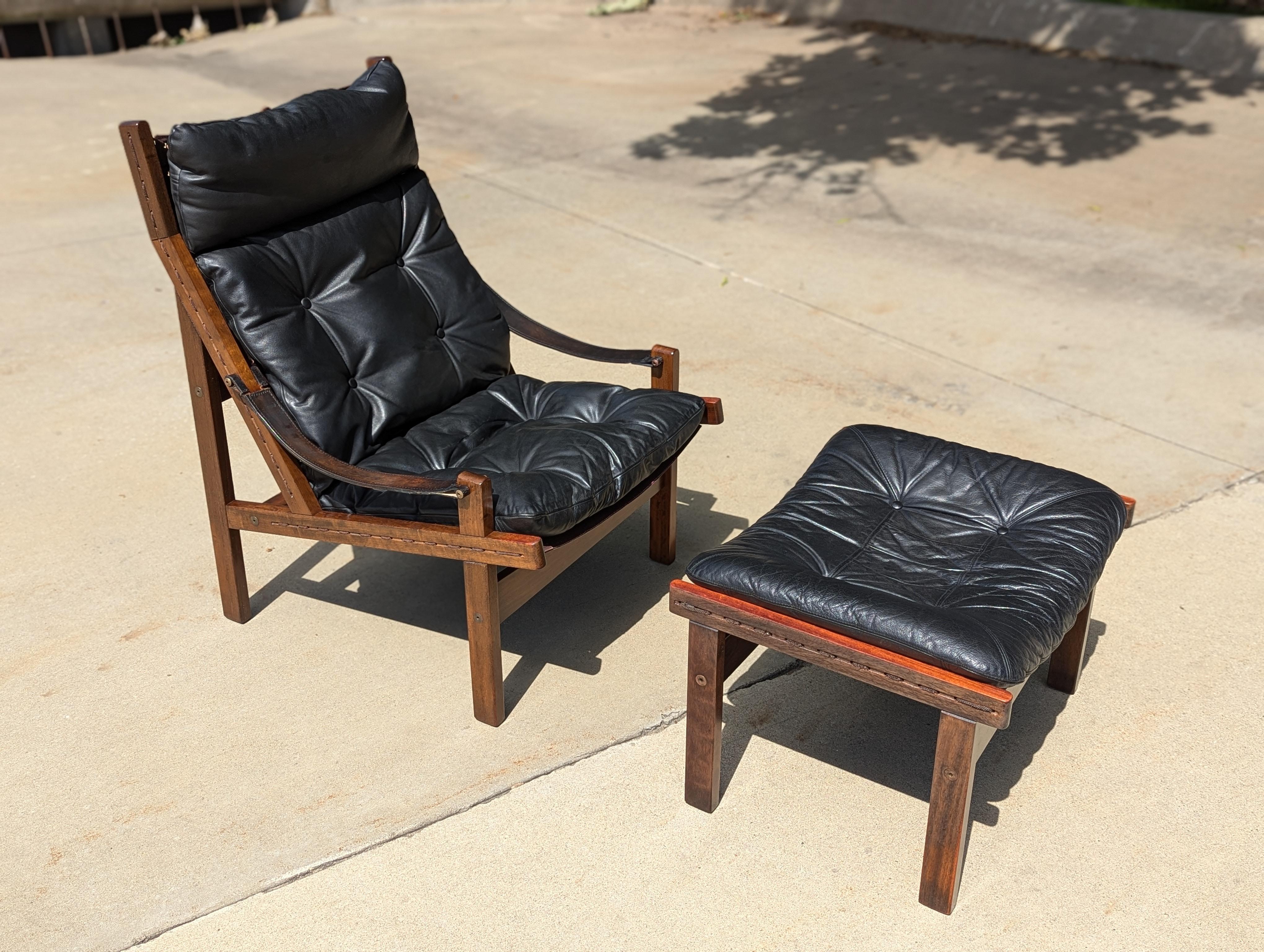 1960s Torbjørn Afdal Hunter Chair and matching Footstool, Norway 10