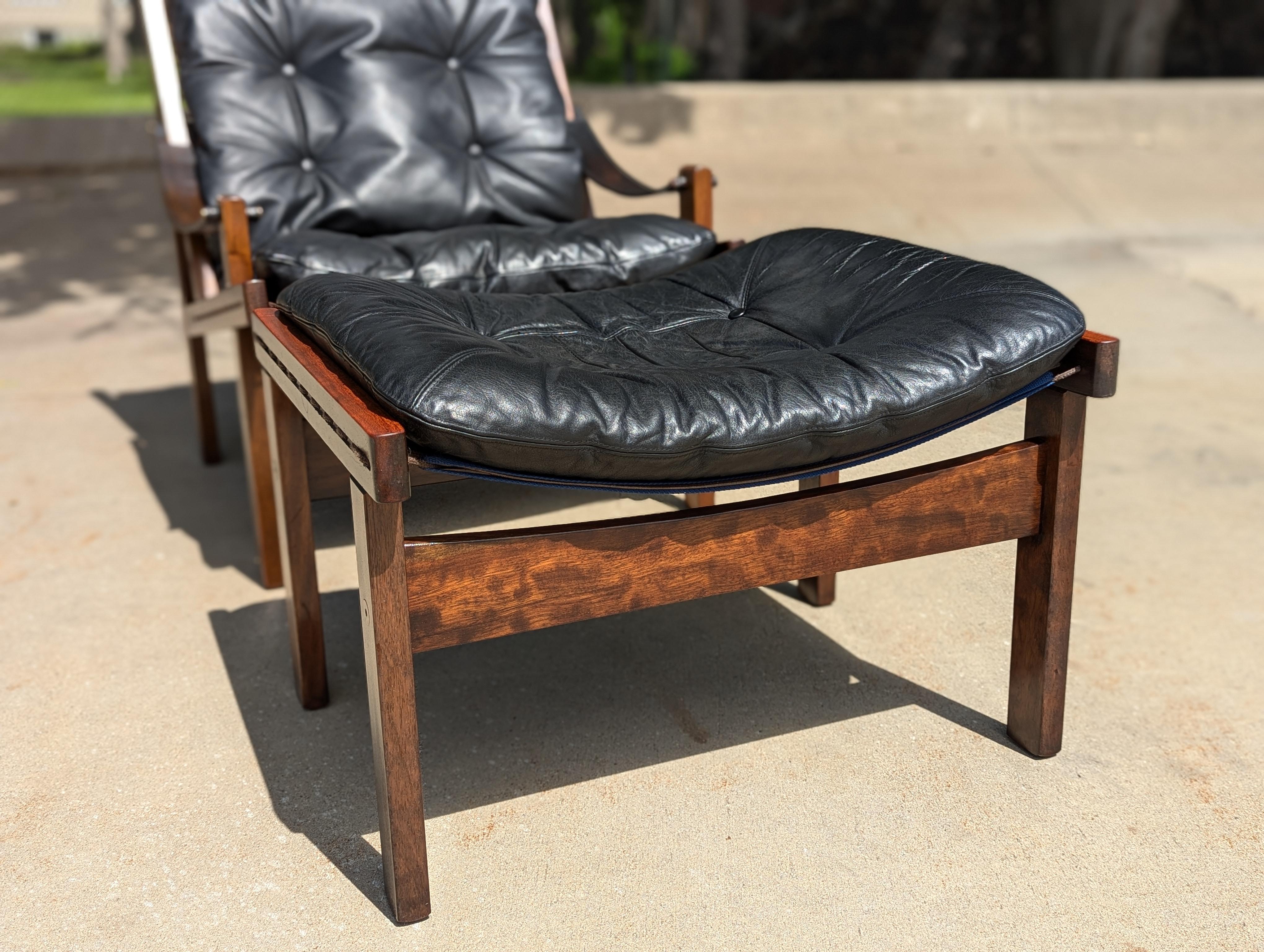 1960s Torbjørn Afdal Hunter Chair and matching Footstool, Norway 2