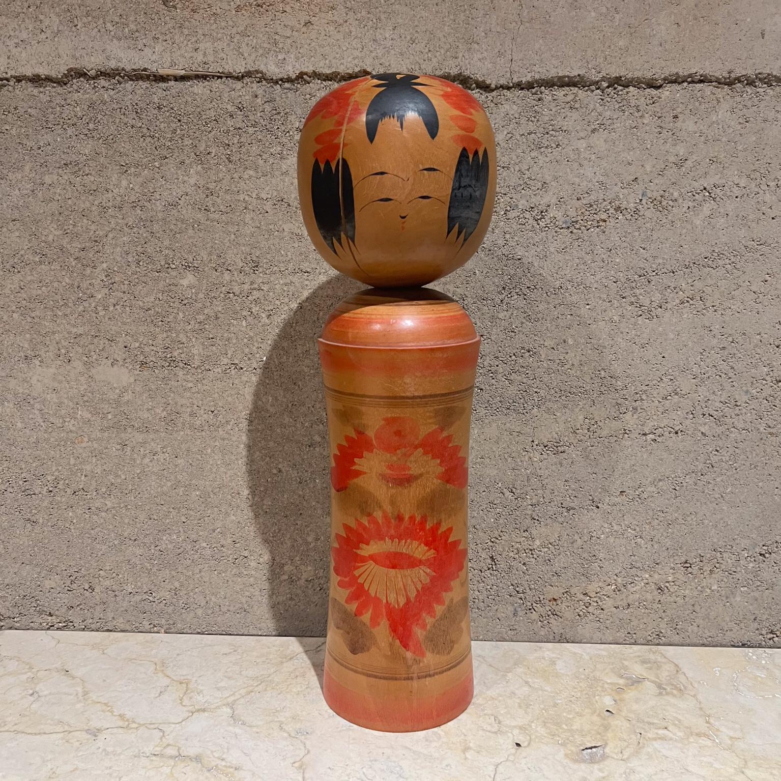 AMBIANIC presents
1960s Japanese Wood Doll Narugo Kokeshi
signed
17.5 h x 5.25 diameter
Original vintage condition
Refer to images listed.