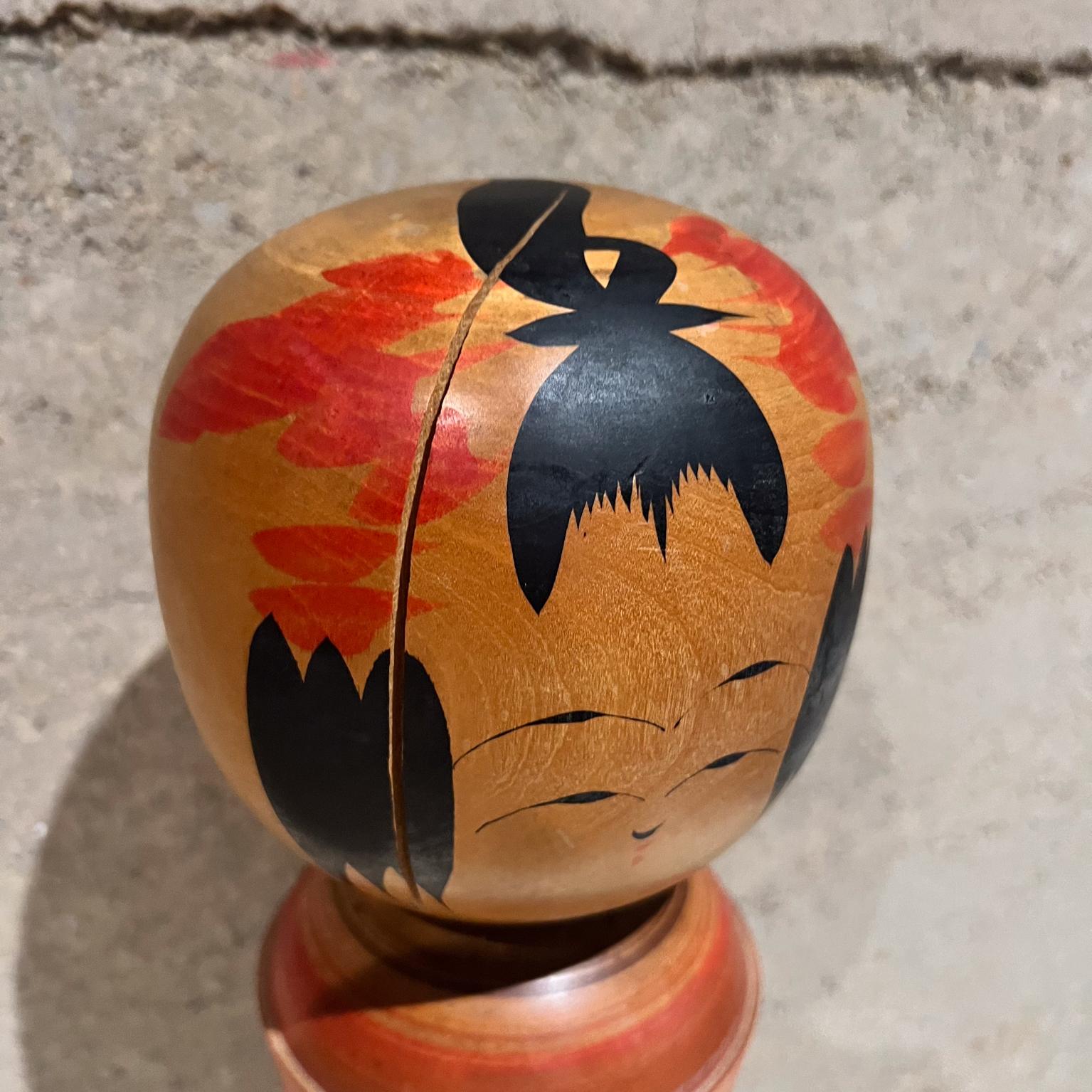 20th Century 1960s Traditional Japanese Wood Doll Dento Naruko Kokeshi For Sale