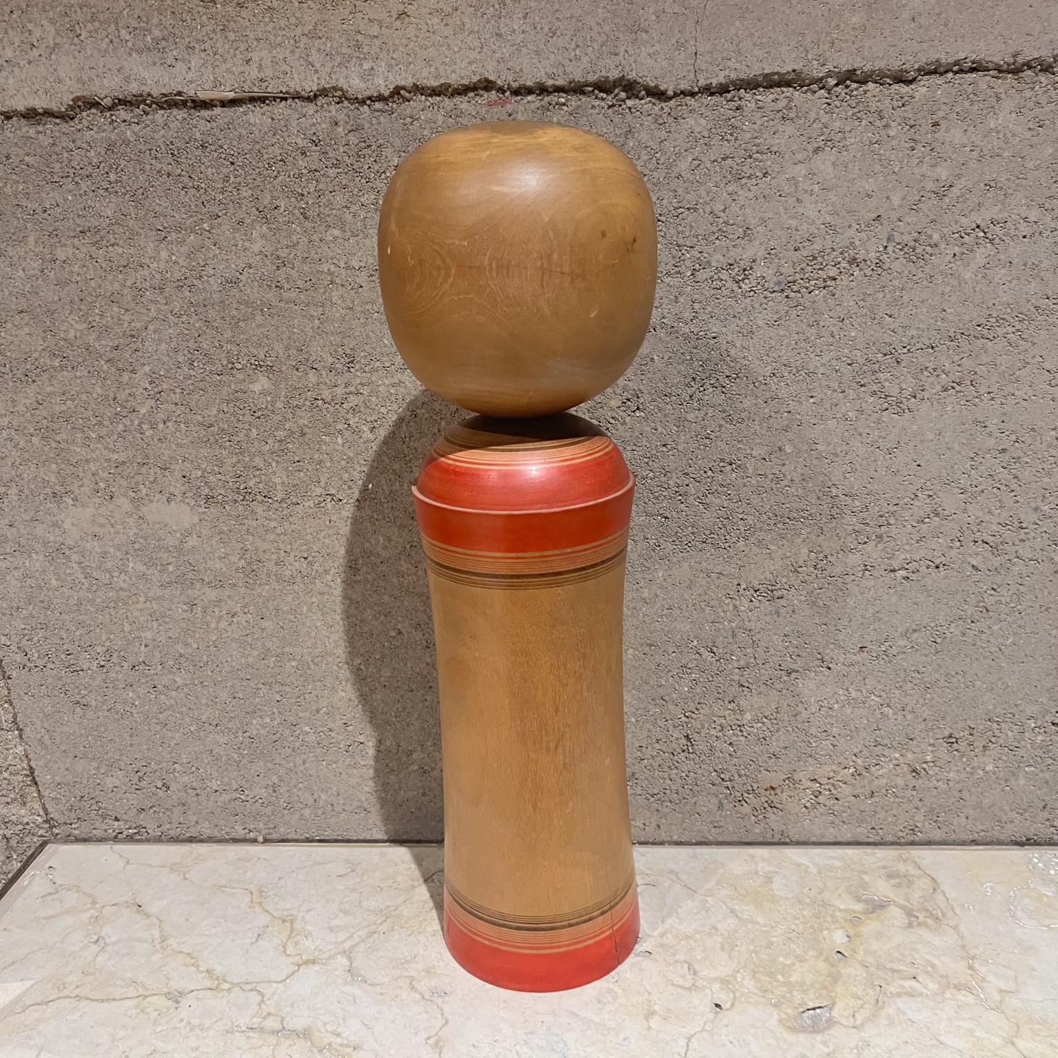 1960s Traditional Japanese Wood Doll Dento Naruko Kokeshi For Sale 3