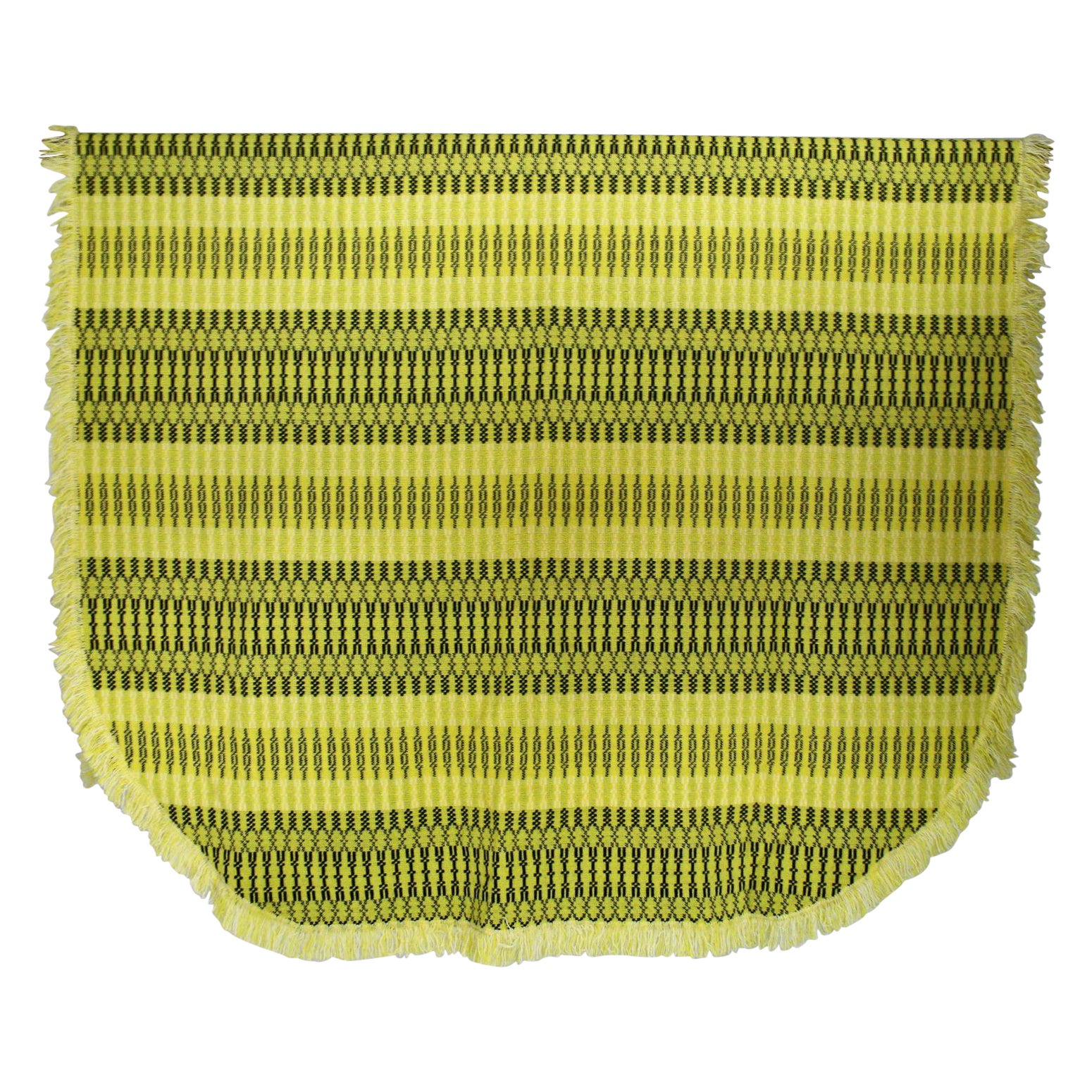 A beautiful original 1960s welsh wool tapestry blanket in immaculate condition, in a vibrant yellow colour with black and grey tones.
Baring its original label ‘Meirionweave’ – produced during the 1960s at Merion Mill located in the foothills of