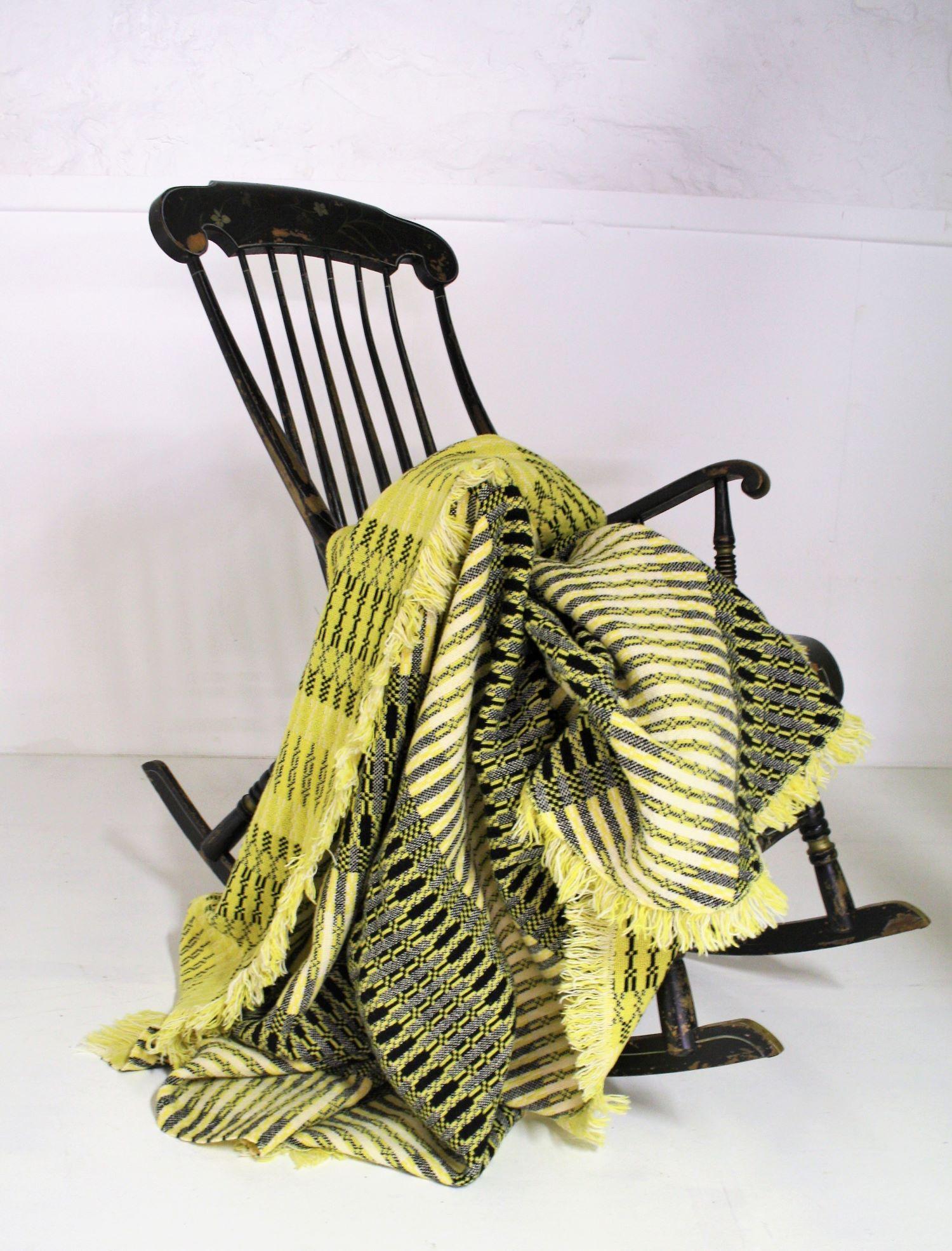 Mid-Century Modern 1960s Traditionnel Welsh Wool Tapestry Blanket Yellow & Black Bed Throw en vente
